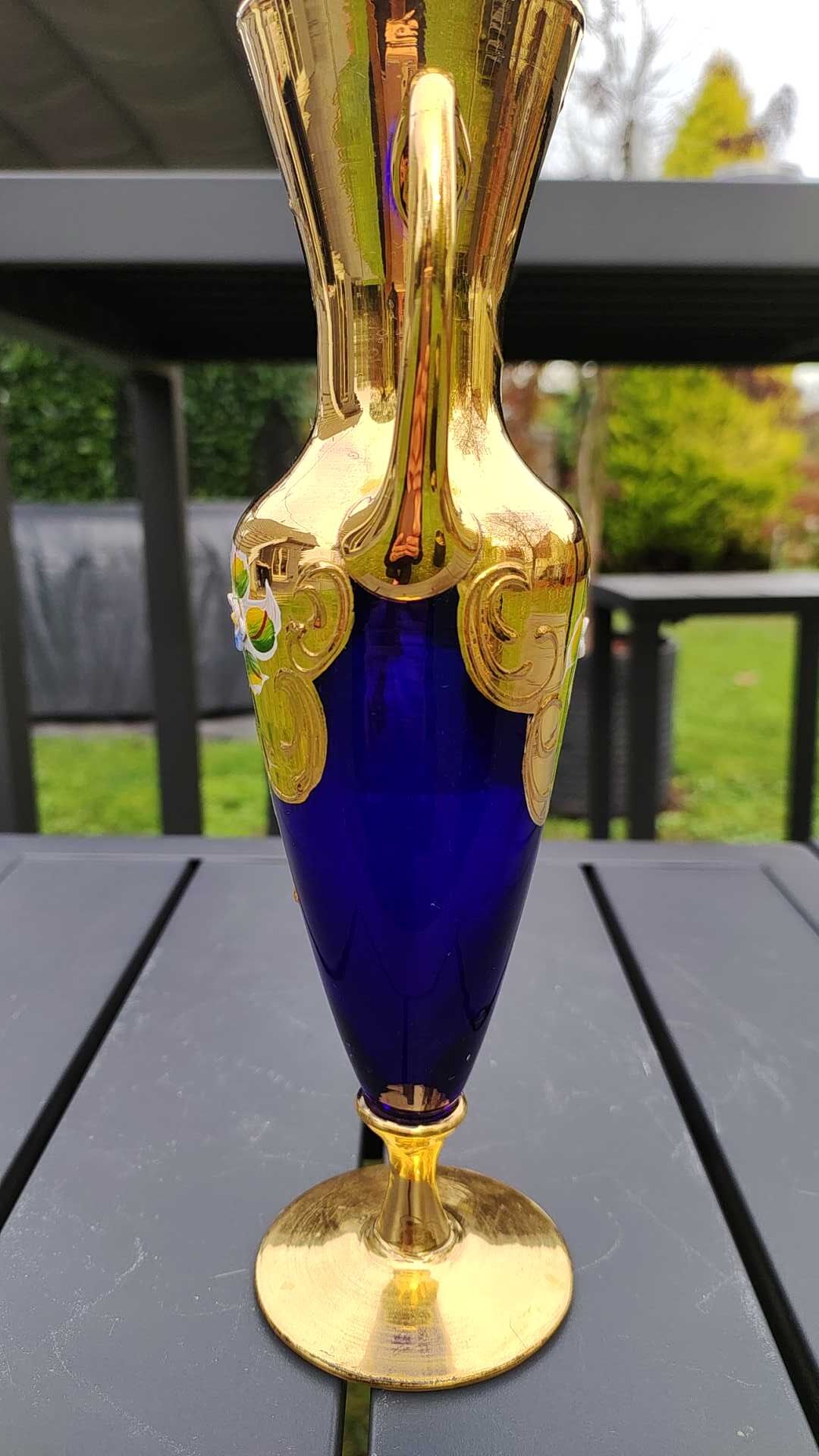 Trefuochi Murano vase in blown glass, floral pattern in relief