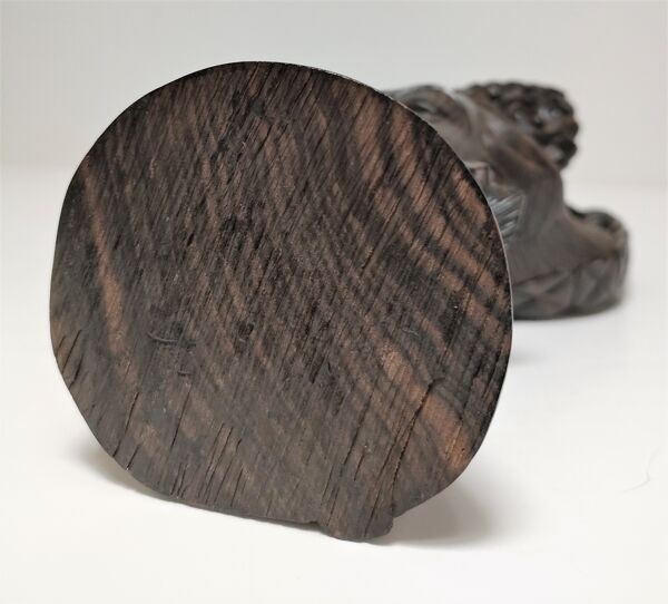 Buste en bois de femme à coiffe florale travail sculptural des années 60-70