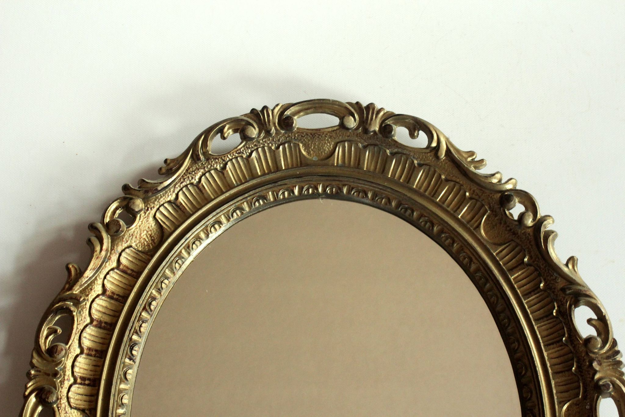 Wooden wall mirror - florentine style - vintage from the 70s