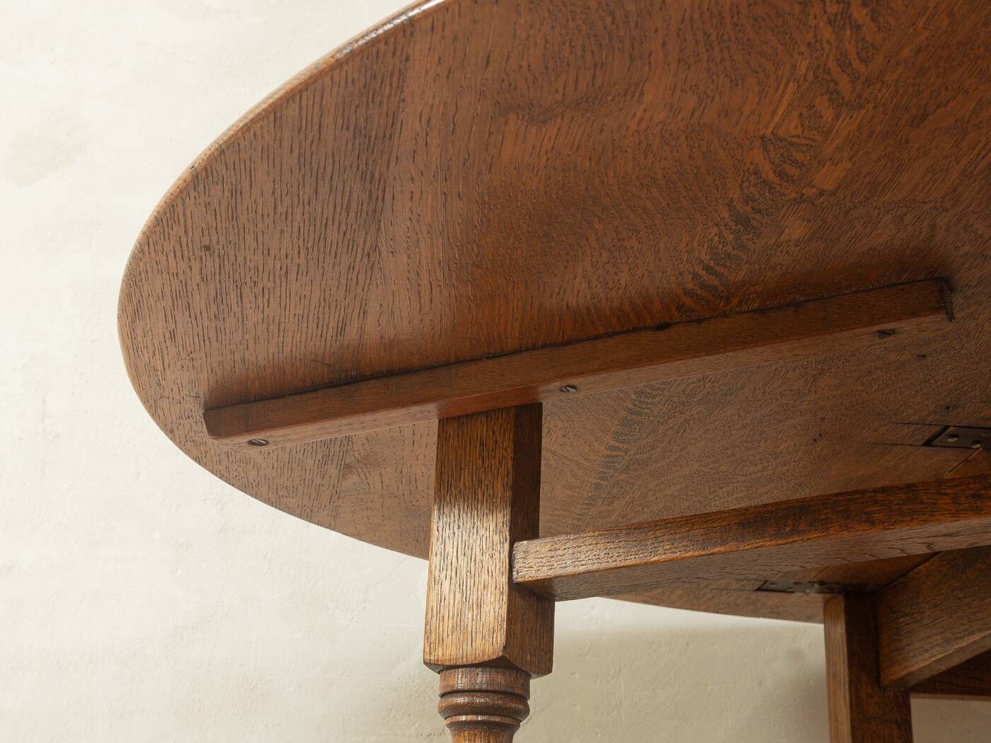 Victorian gateleg dining table, circa 1890