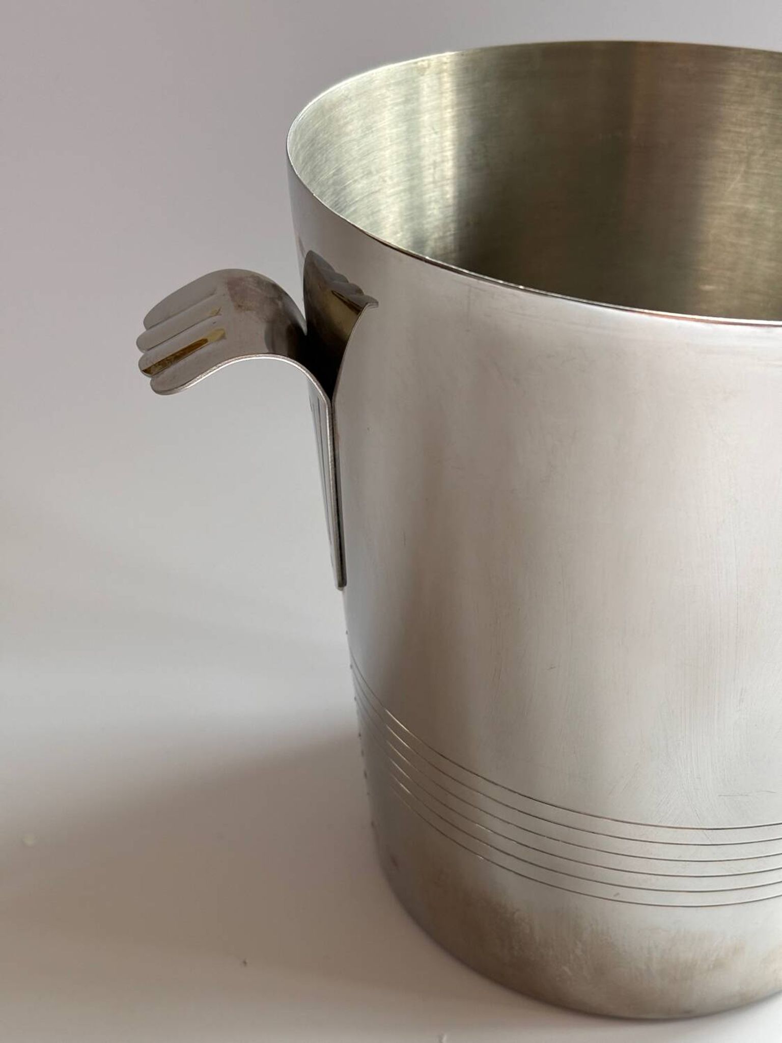 Silver metal champagne bucket