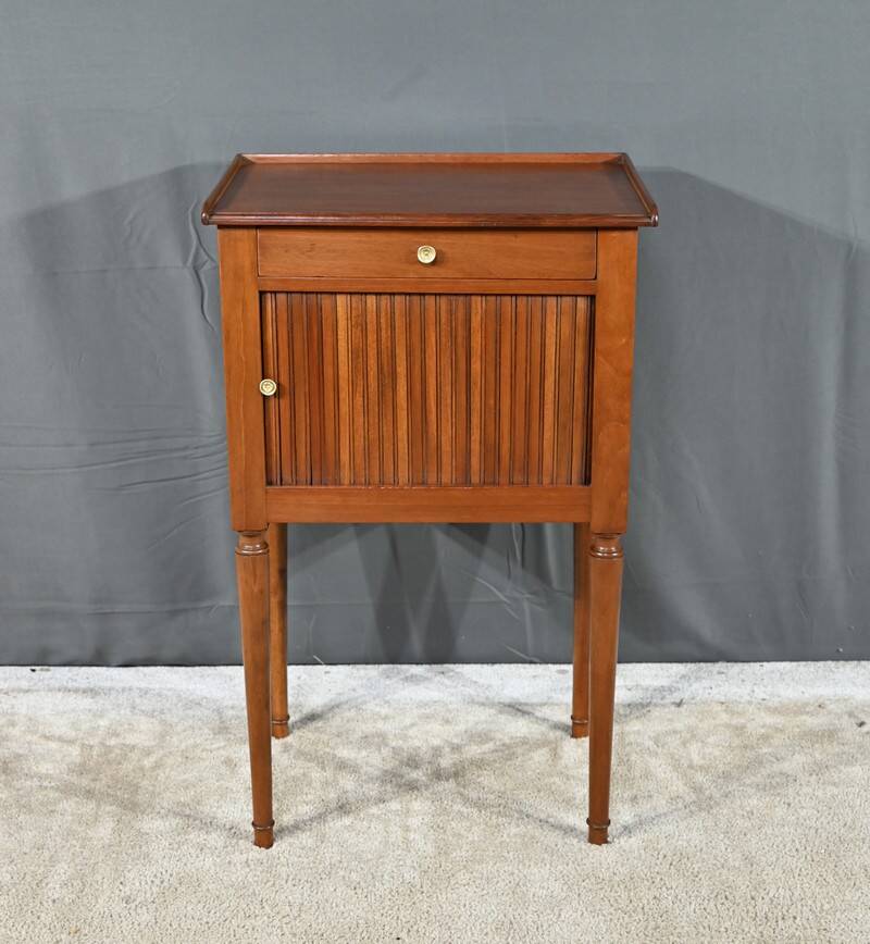 Small Mahogany Living Room Table, Louis XVI Period – Late 18th Century