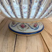 Footed porcelain bowl with openwork – Floral decoration, cobalt blue and gilding