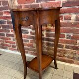 Pretty little vintage pedestal side table