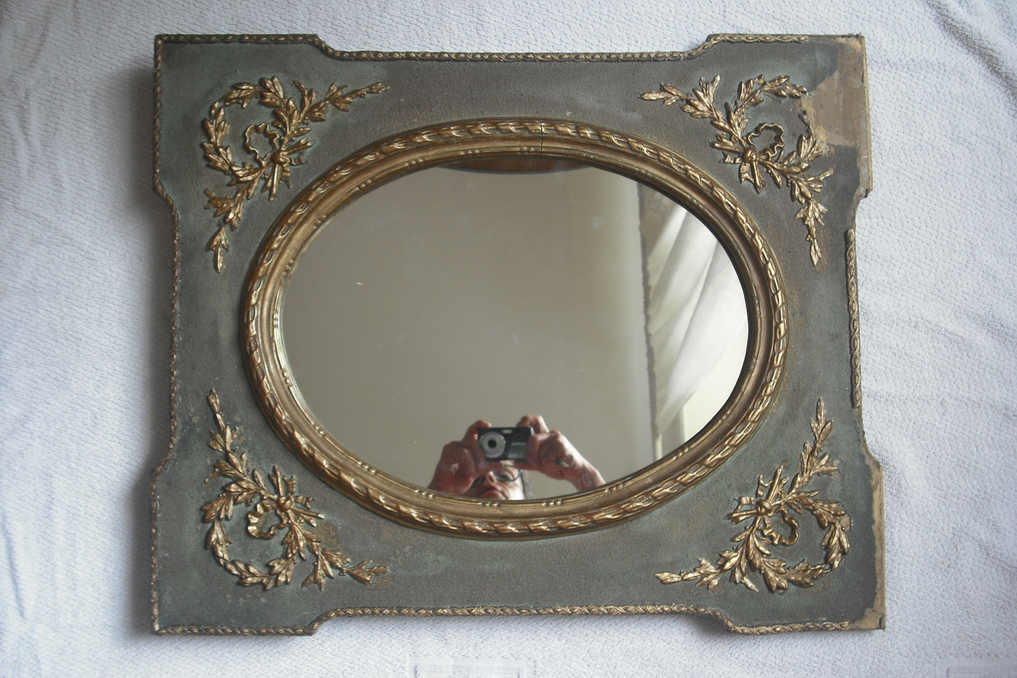 Mirror Empire 1960 - 60x49 cm