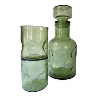 Carafe with cabochon and its two glasses