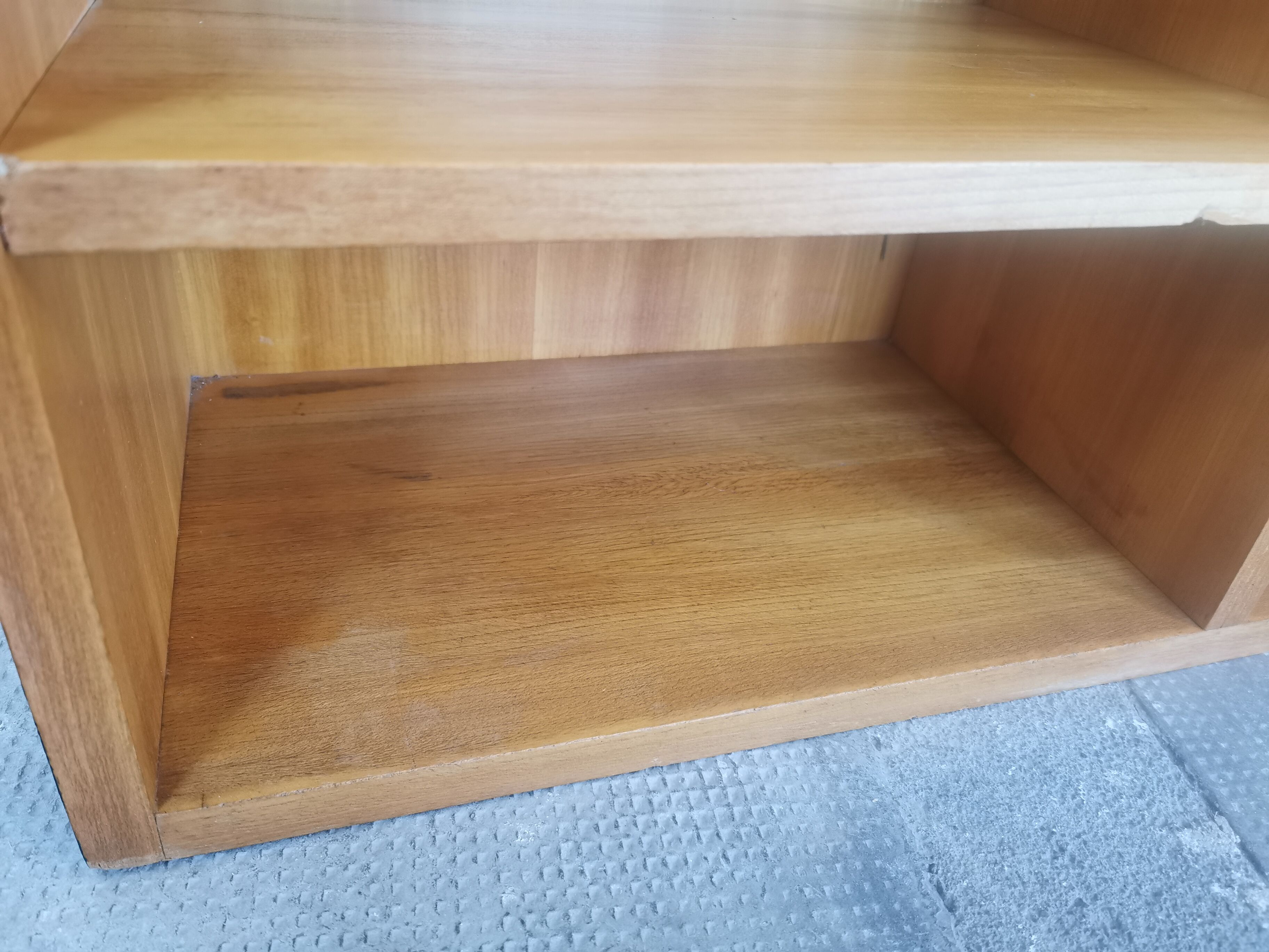 Shelf, library from the 70s/80s