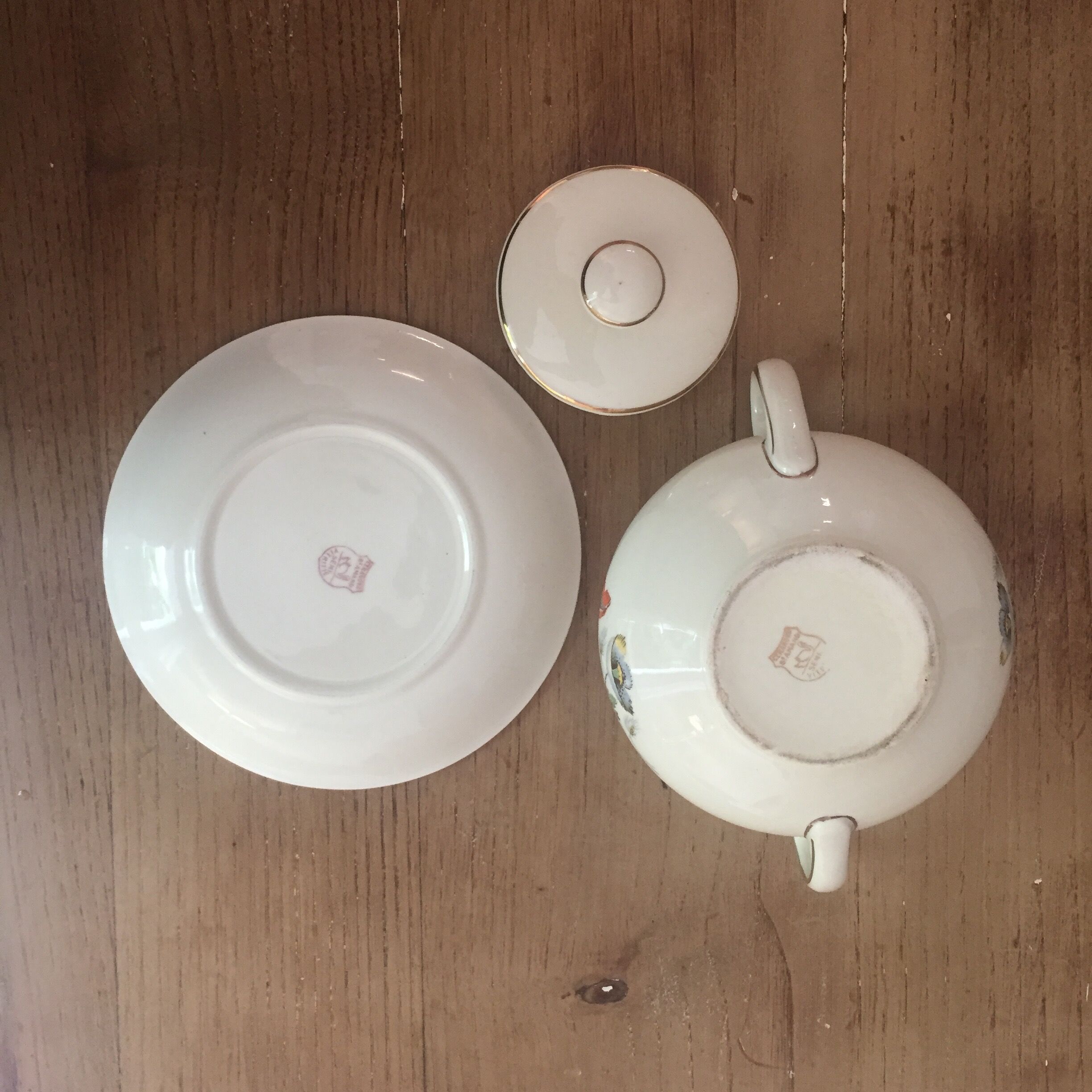 Tea or coffee service poppies