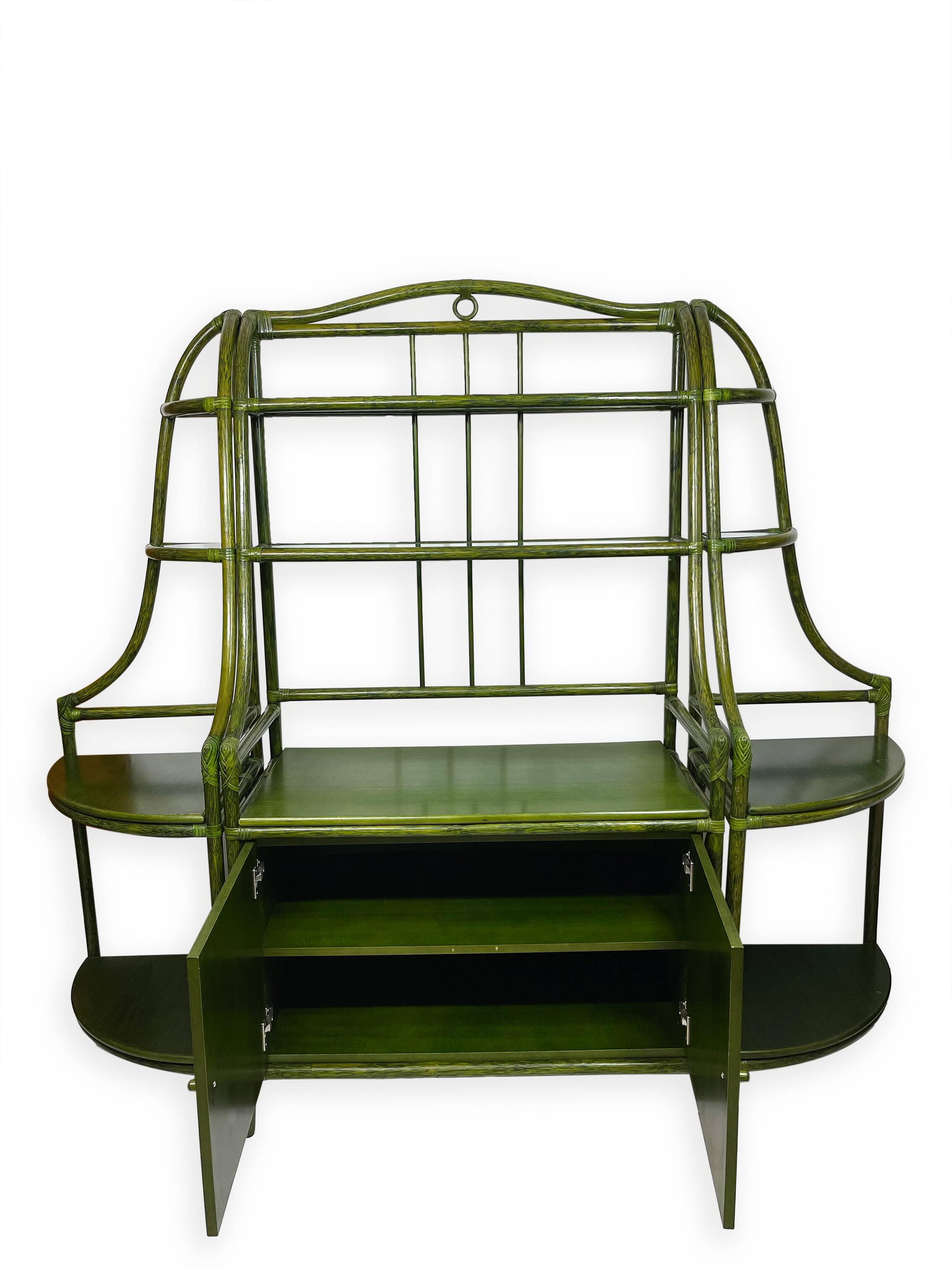 Buffet en rotin vert et hêtre, années 1970
