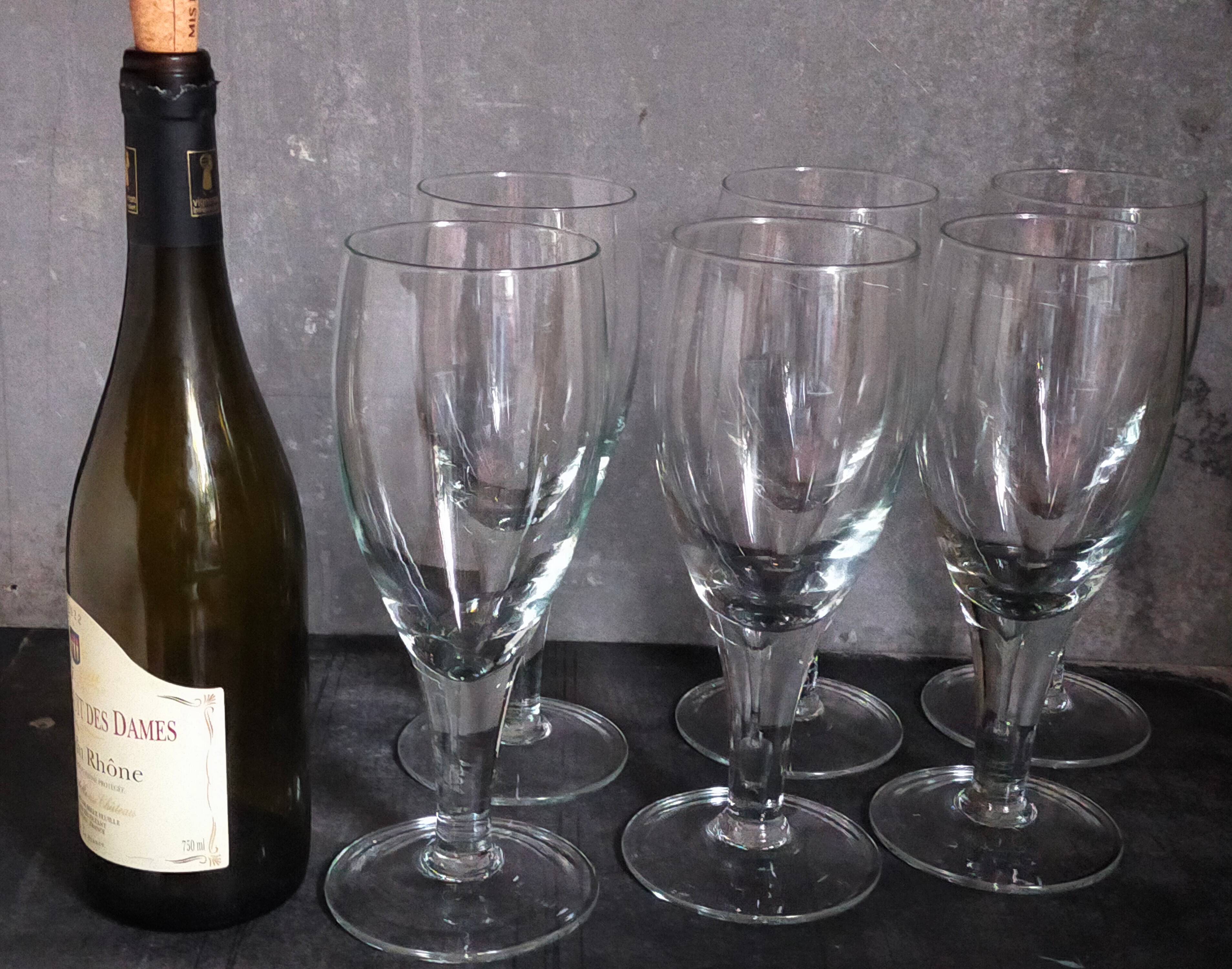 Six XXL blown glass stemmed glasses