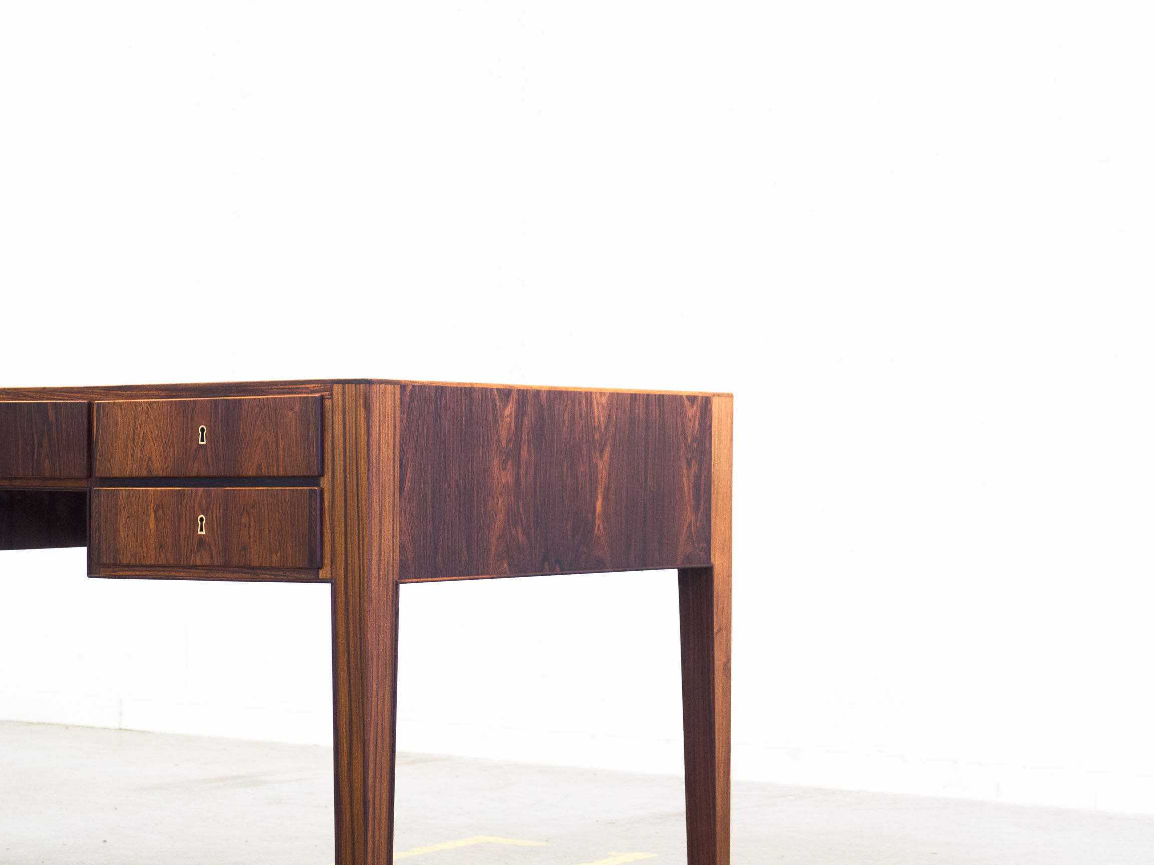 Haslev Møbelsnedkeri free standing rosewood desk