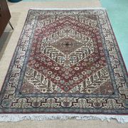 Tapis iranien en laine fait main - 254 x175cm