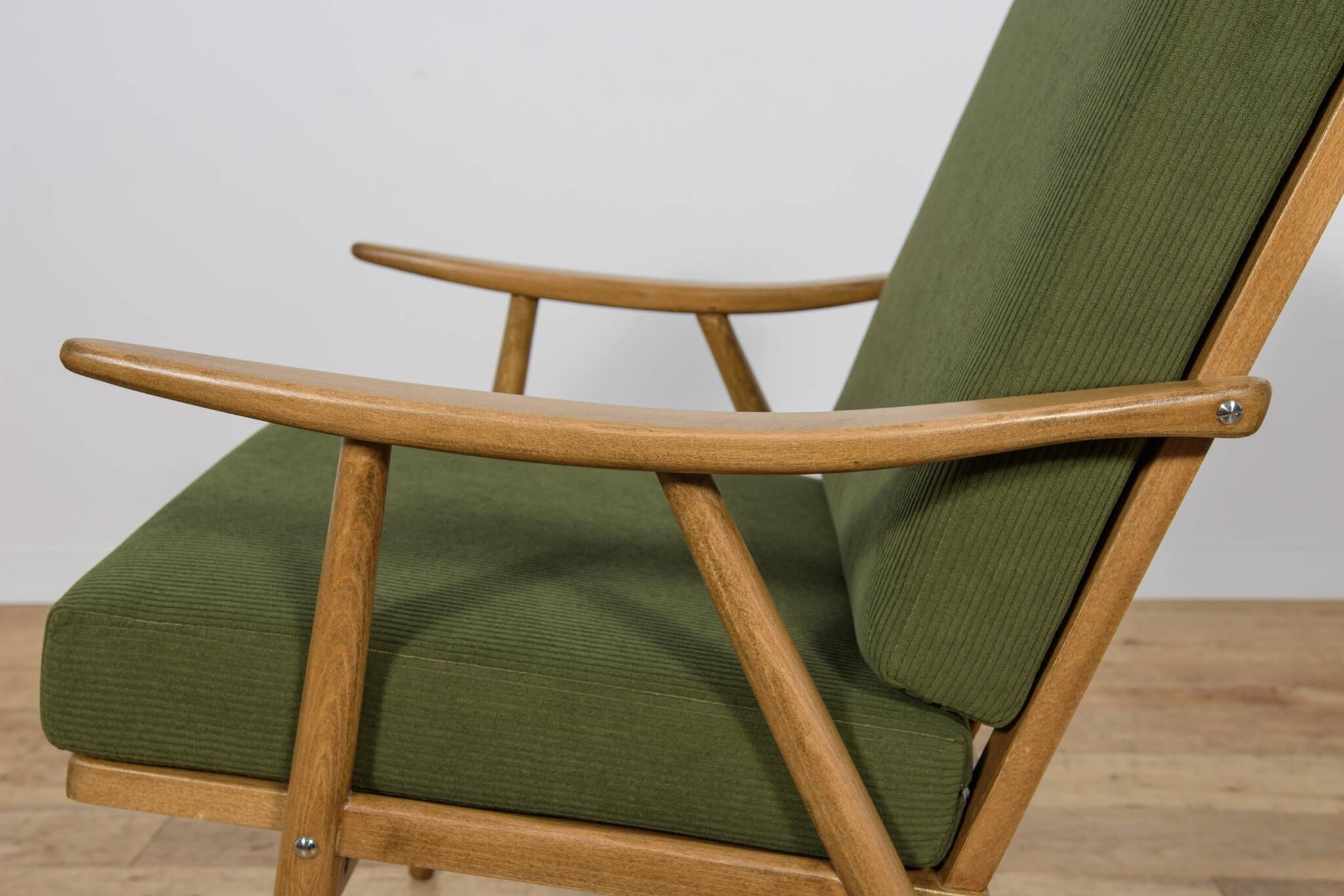 Mid-Century Modern Armchairs from TON, Czechoslovakia, 1960s, Set of 2
