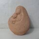 Sculpture mère à l'enfant en terre cuite