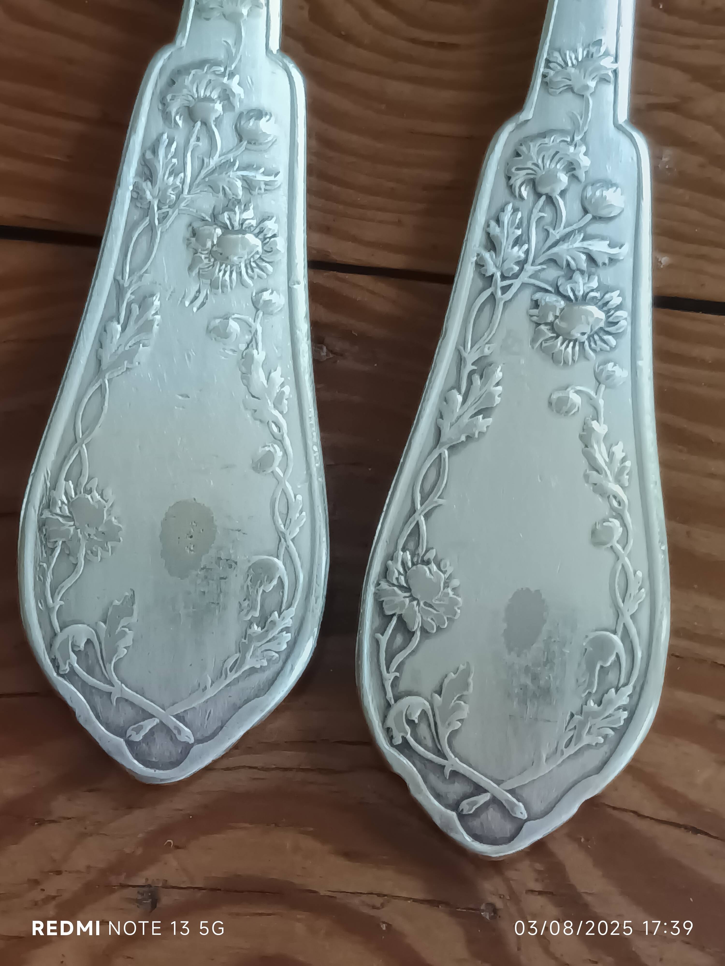 9 silver-plated Art Nouveau forks 1900-1920 with daisy decoration