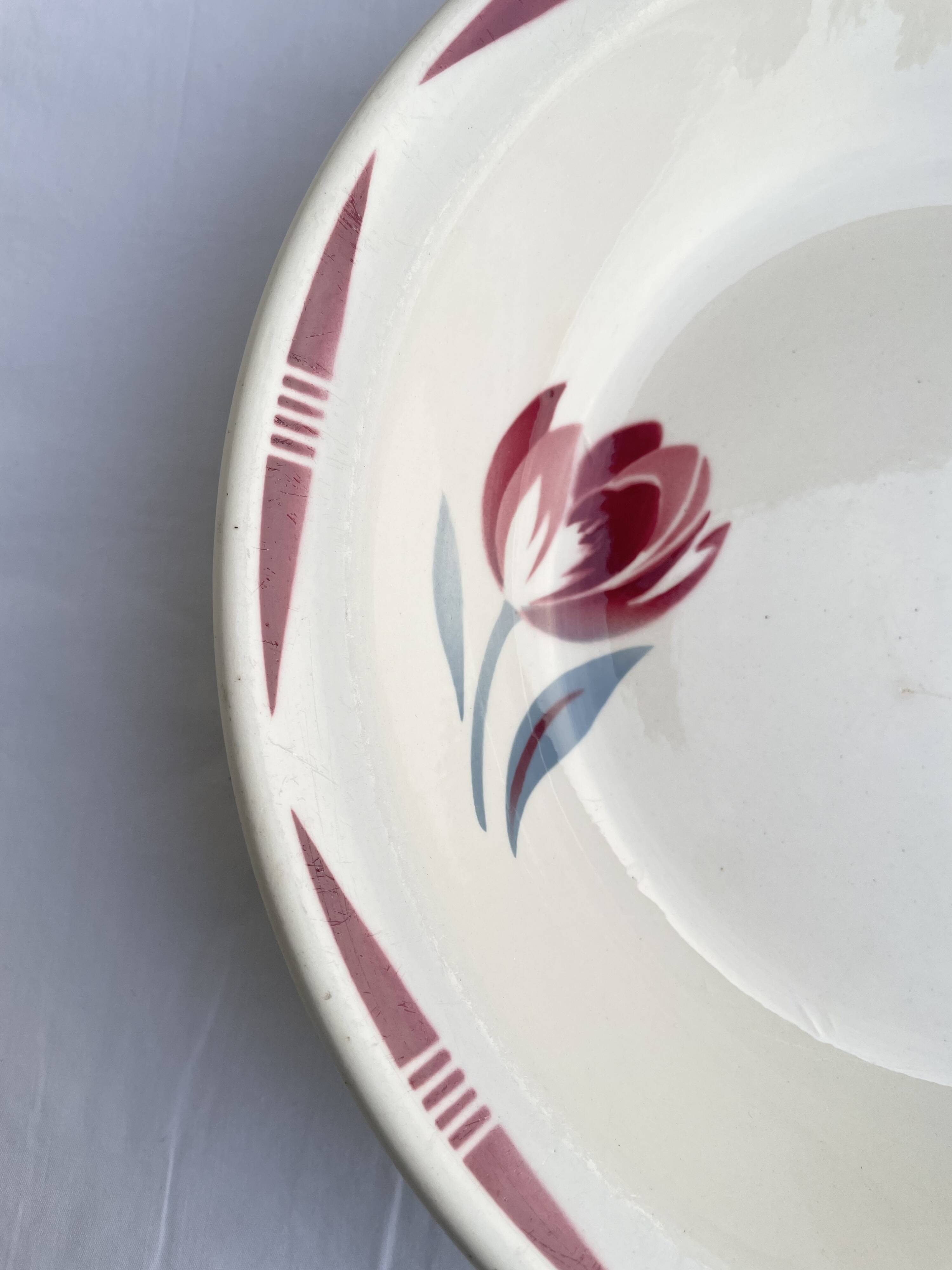 Antique shallow dish Badonviller tulip decoration