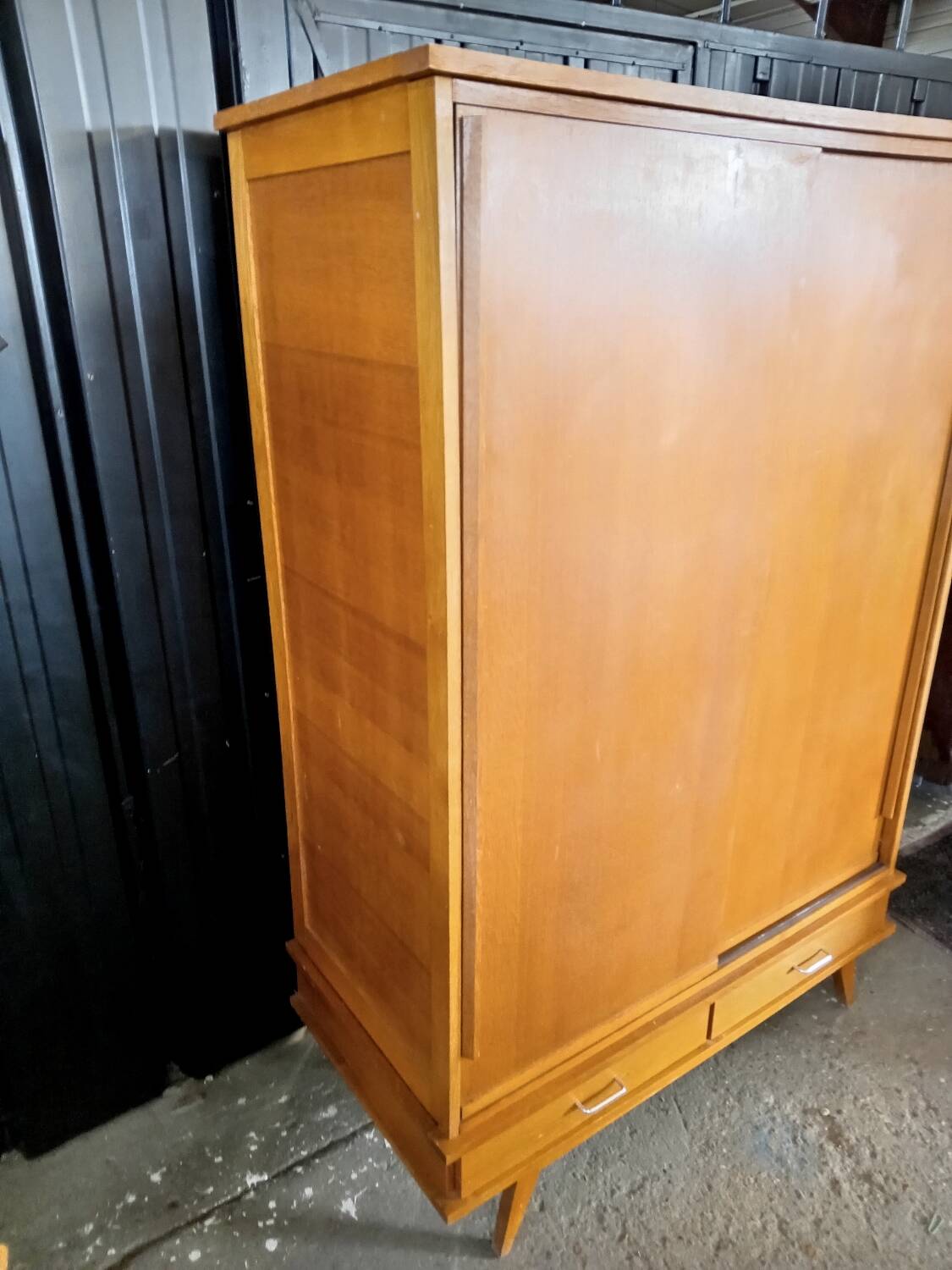 Vintage wardrobe compass feet sliding doors