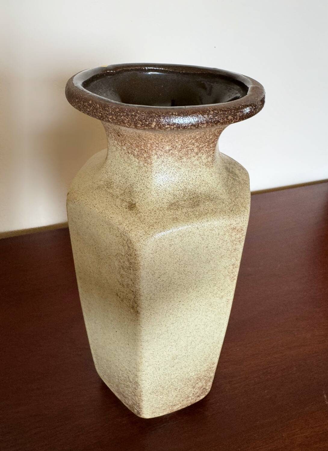 Hexagonal vase West Germany 70s