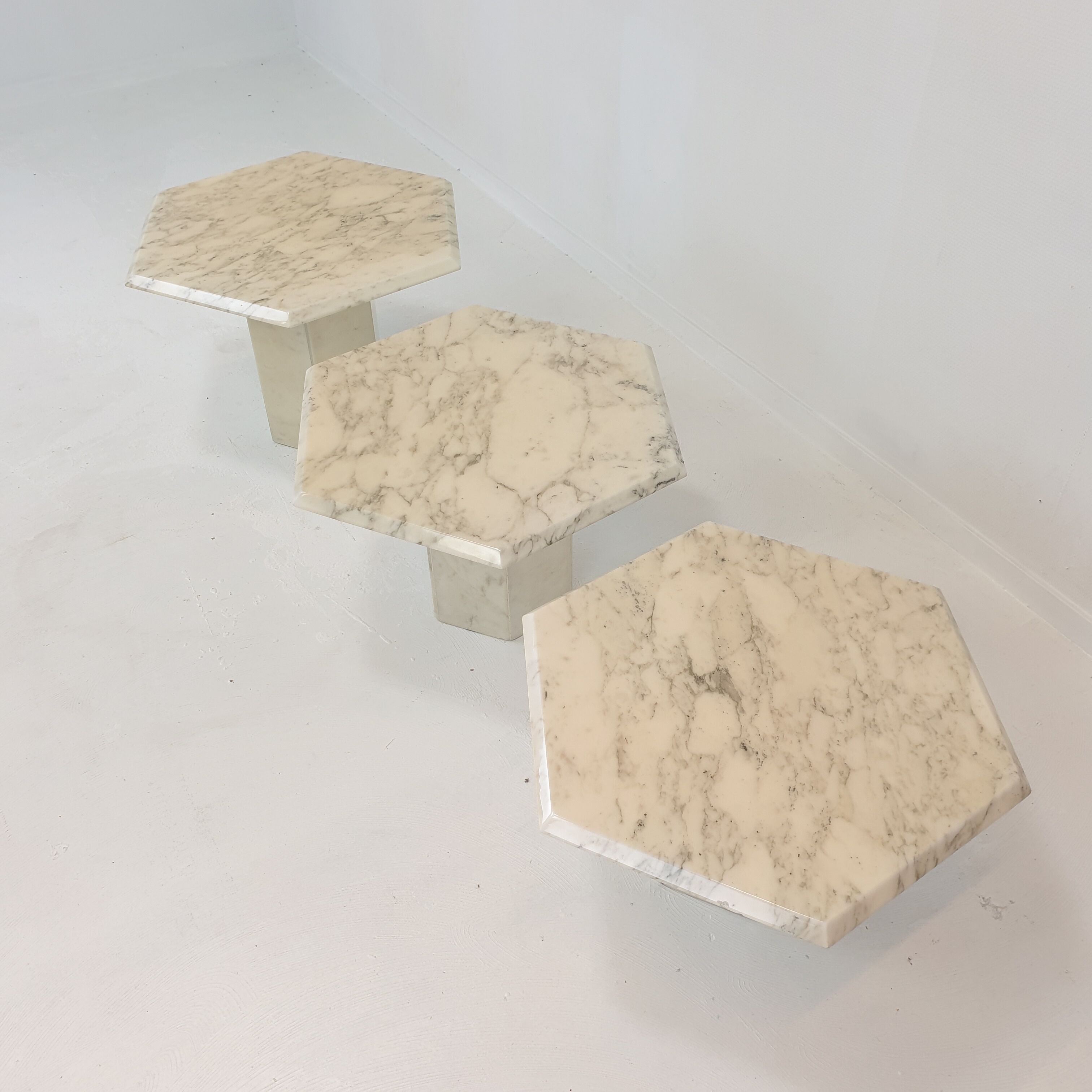 Set of 3 Italian Carrera Marble Side Tables, 1980s