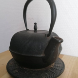 Cast-iron teapot