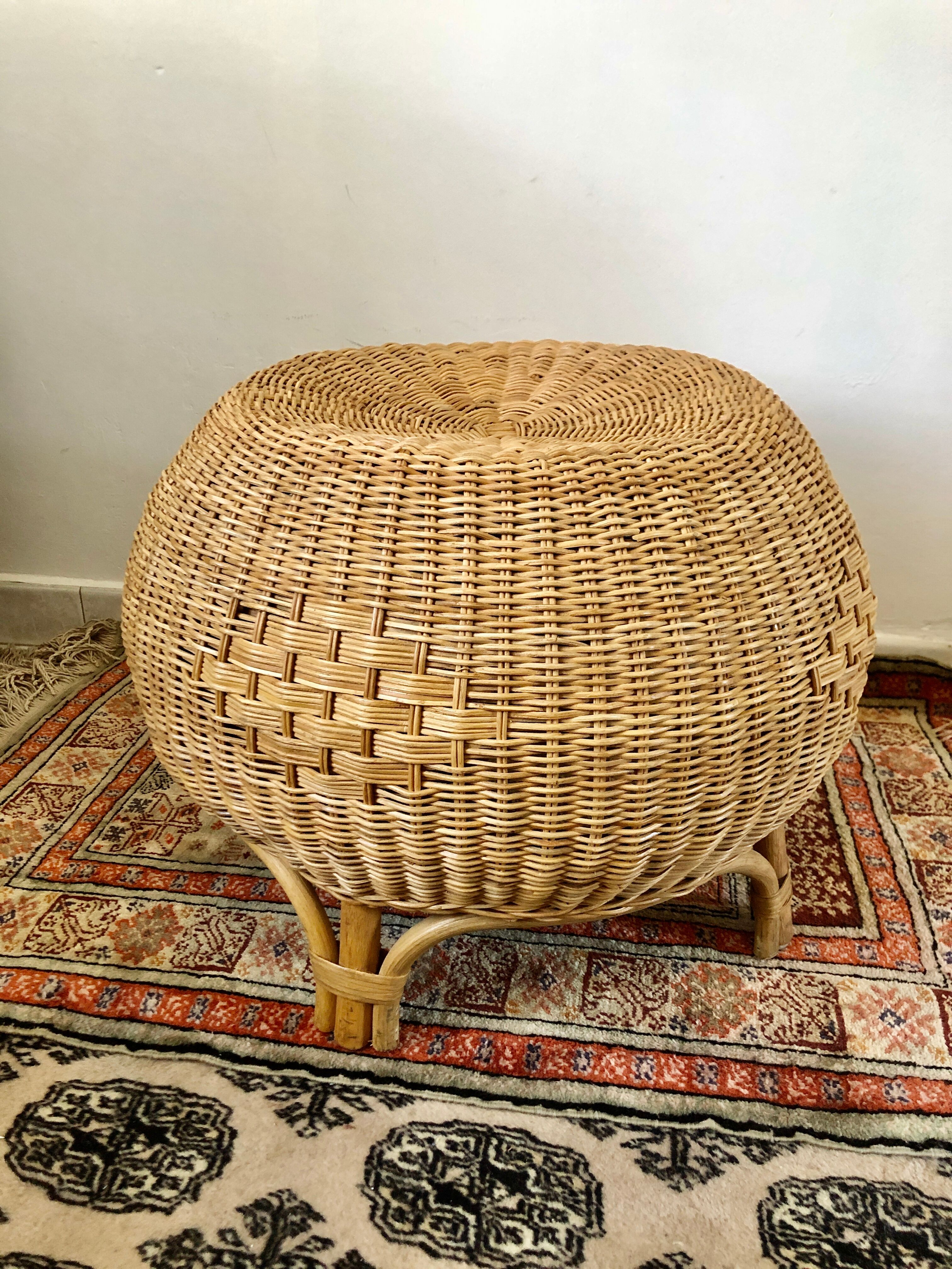 Pouf en rotin