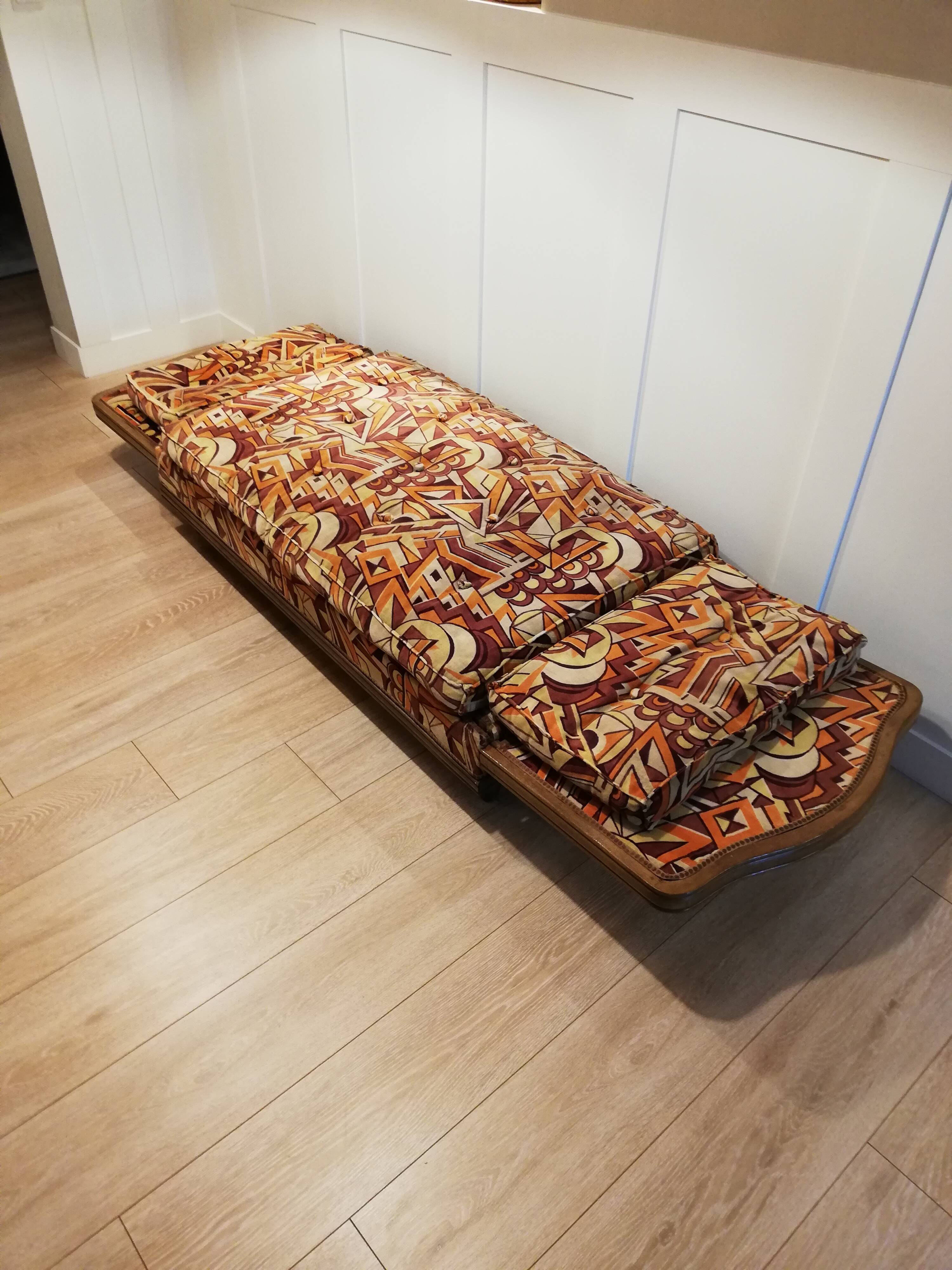 Bed or daybed bench 1920