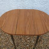 Table in formica