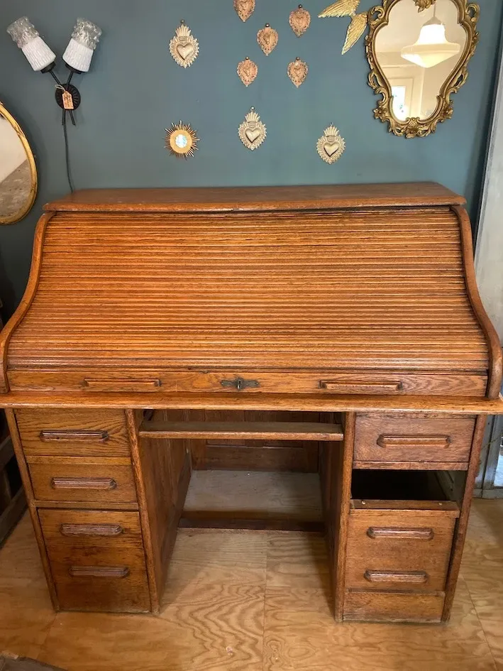 American cylinder desk 1930