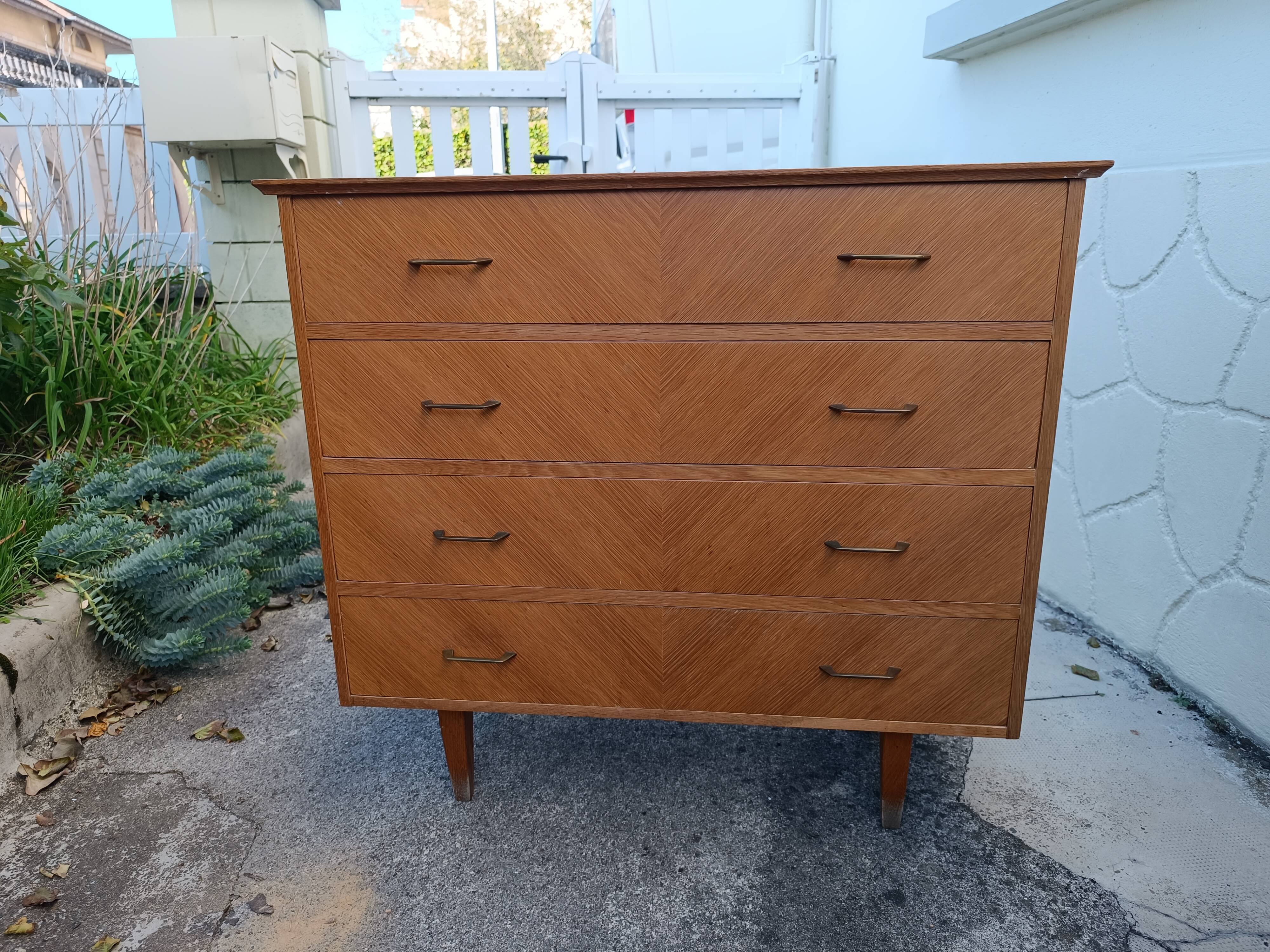 Vintage chest of drawers