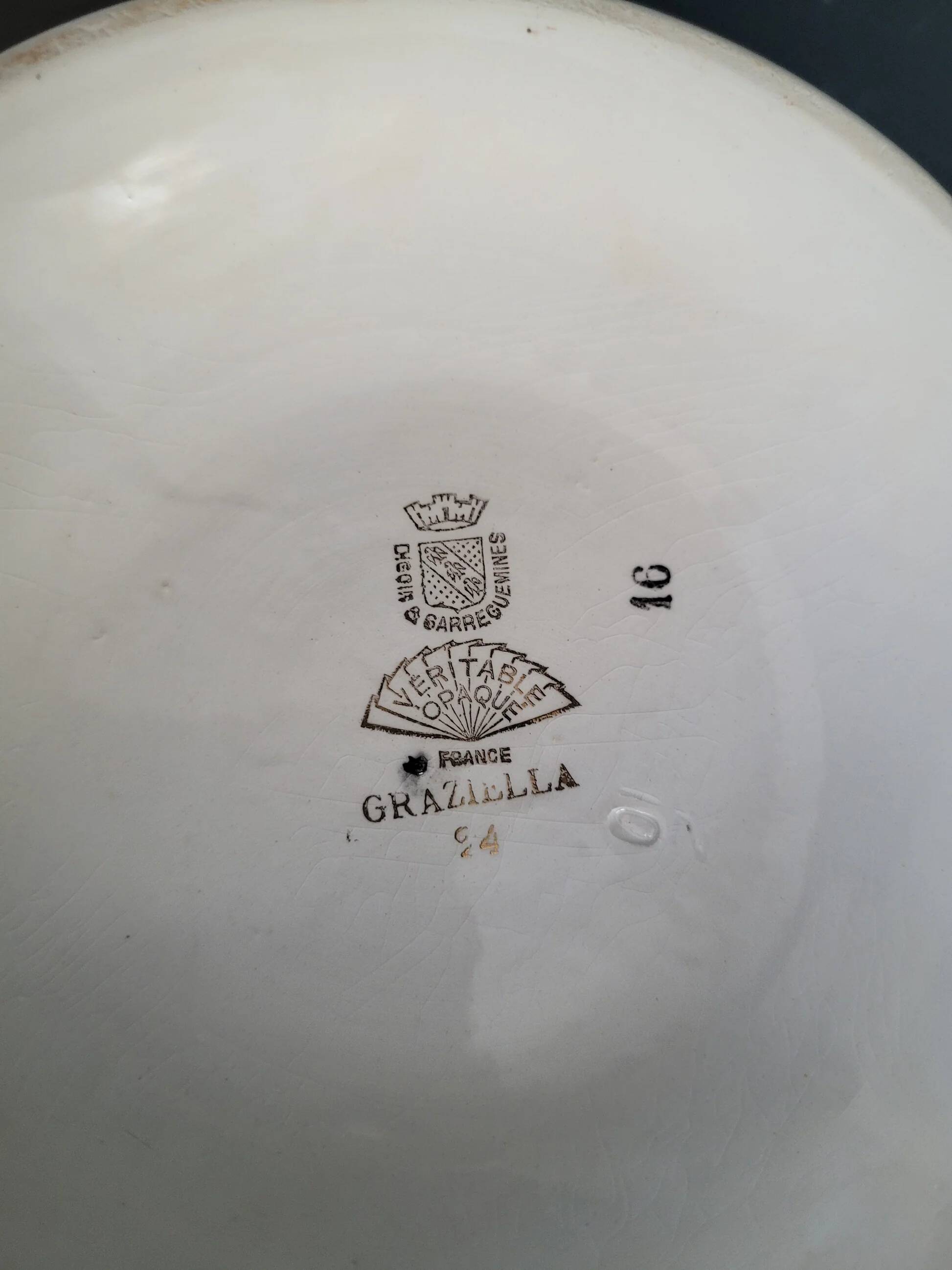 Soup tureen and 3 dishes Digoin & Sarreguemines model Graziella - Ref 921