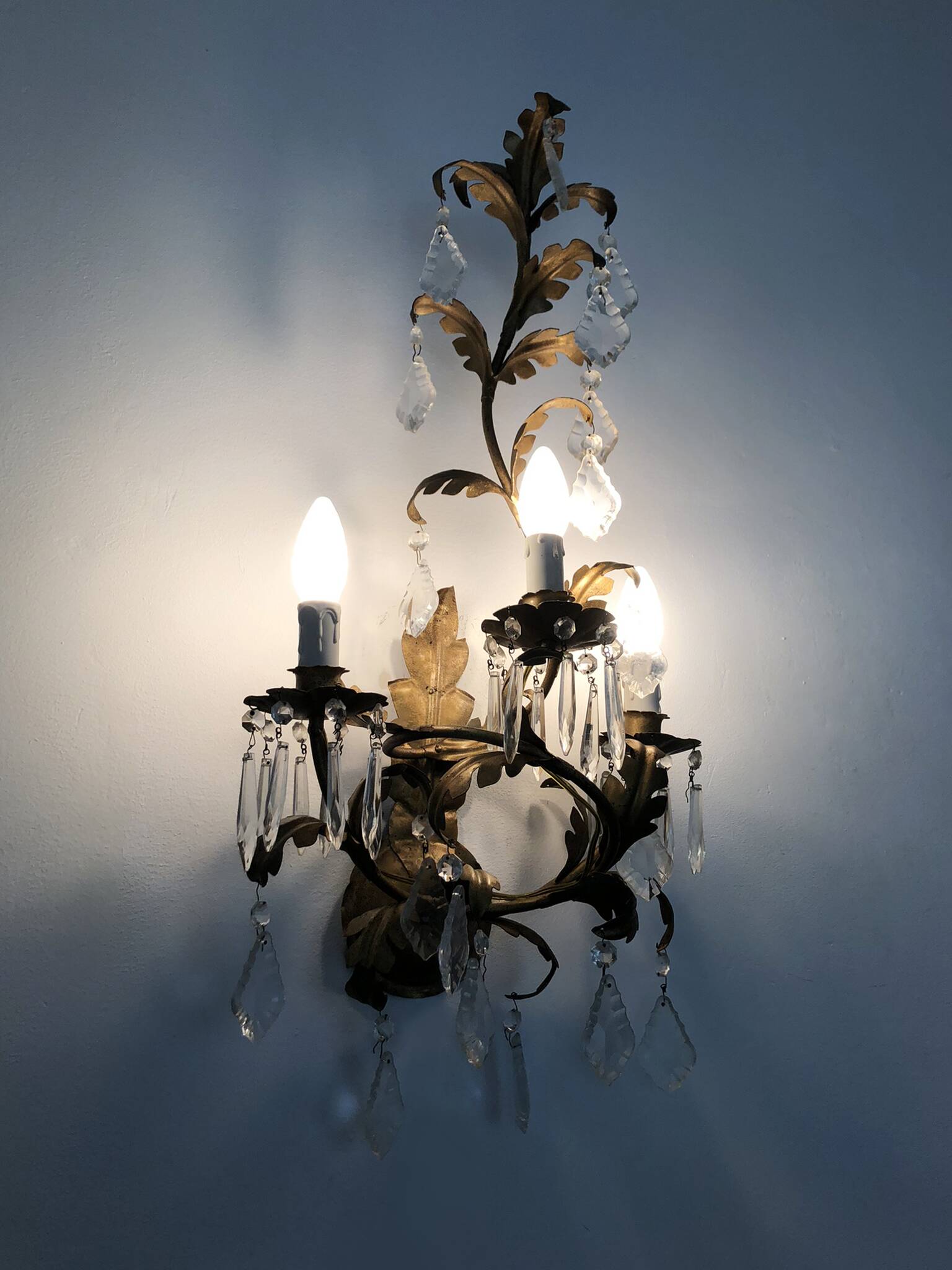 Large (70 cm - 27.55") pair of 3-arm foliage wall sconces