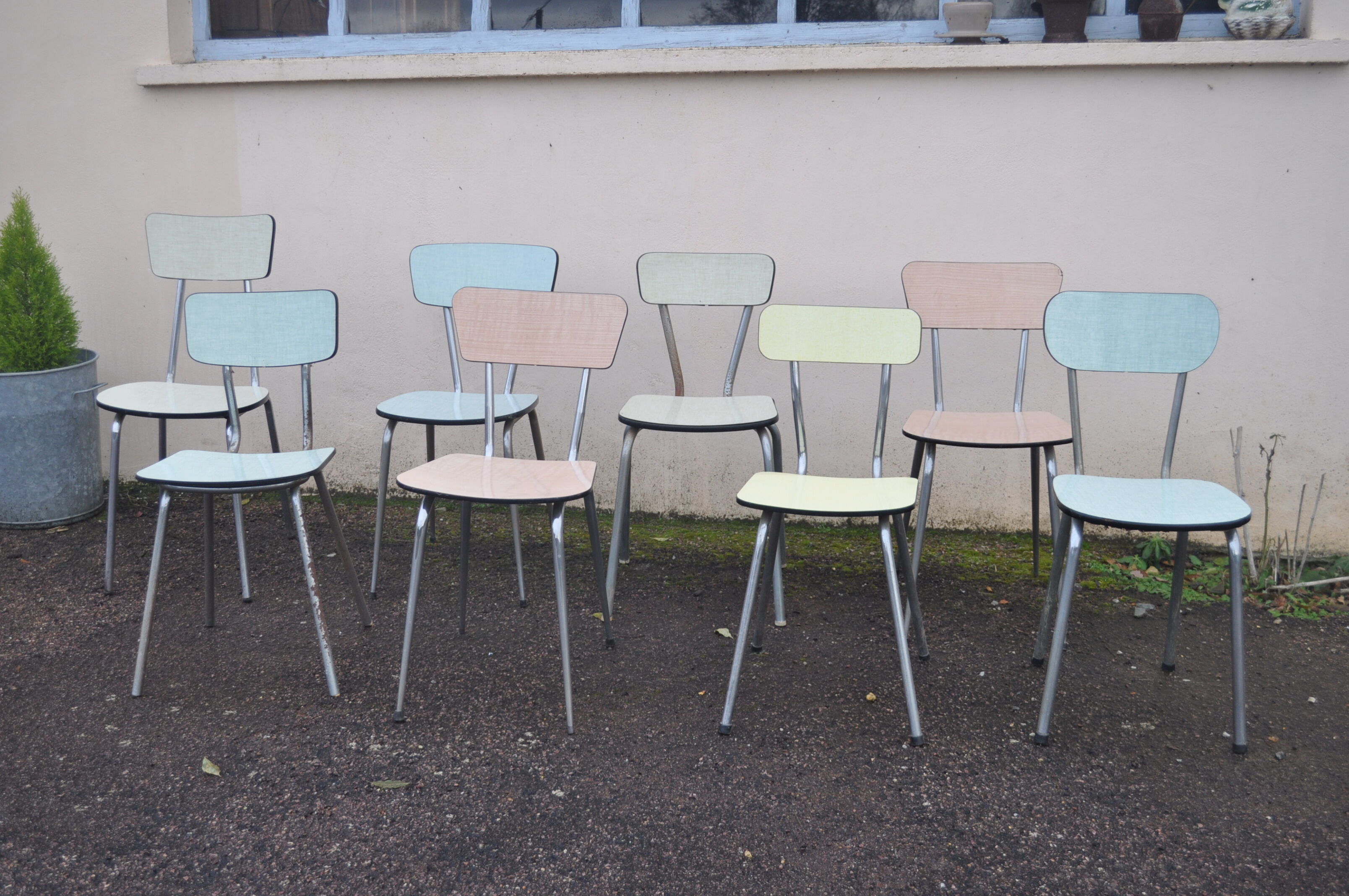 Set of Formica chairs
