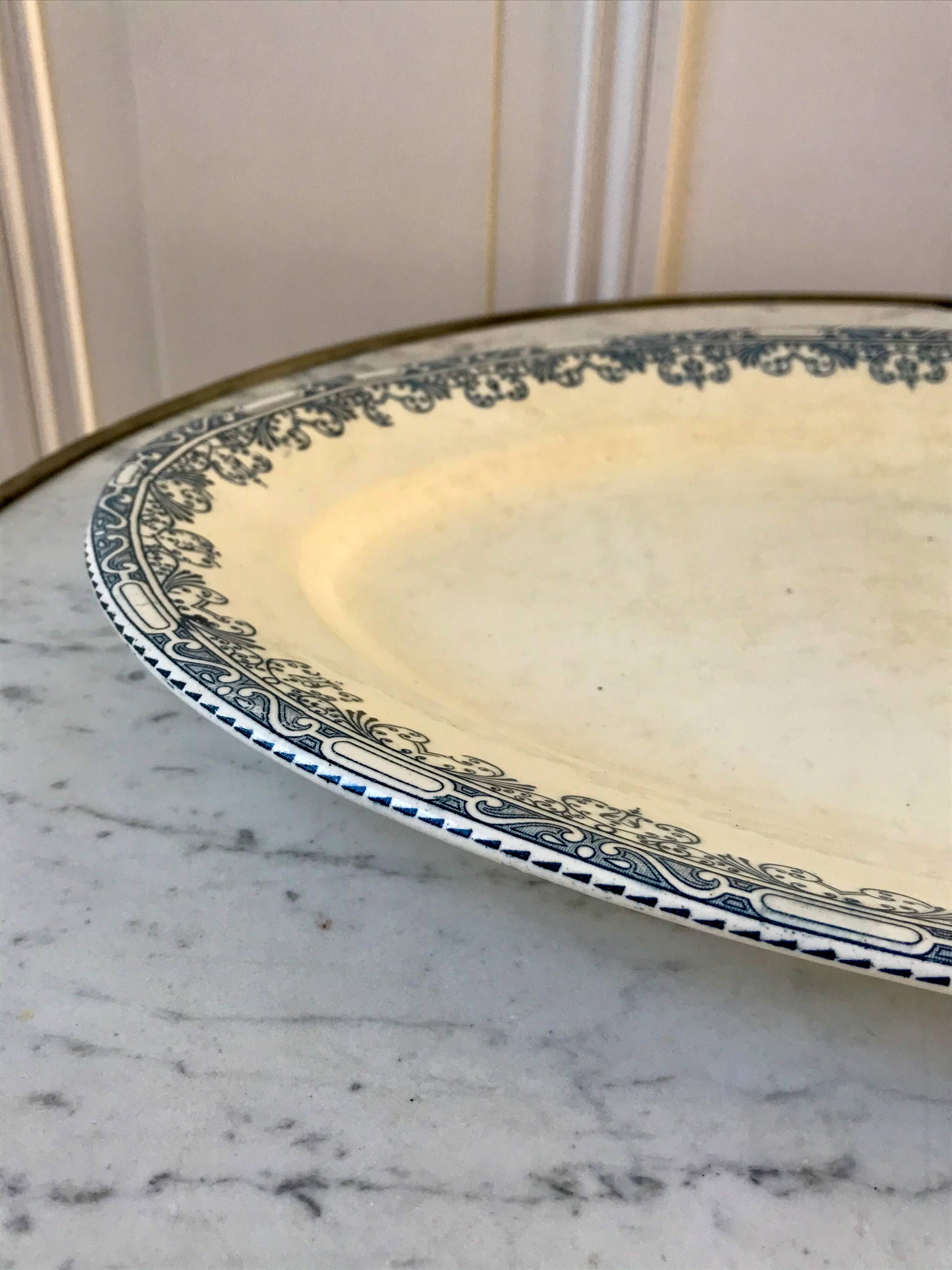 oval dish A&C Salins Burgundy model late 19th century