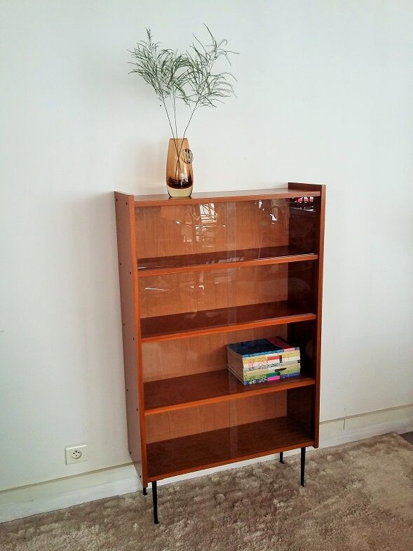 Vintage showcase bookcase