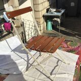 Wooden folding children's chair