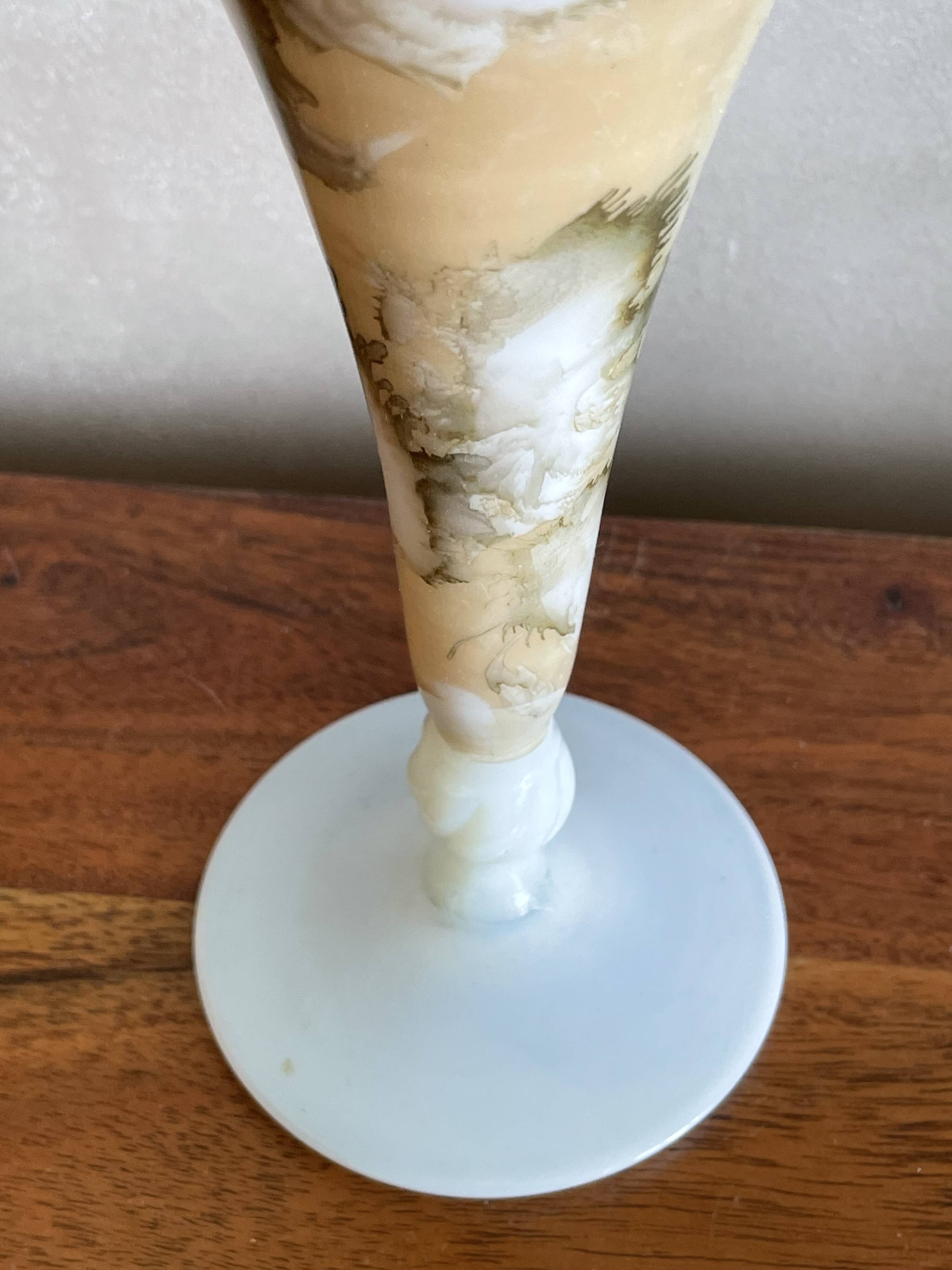 Large opaline marble effect soliflore