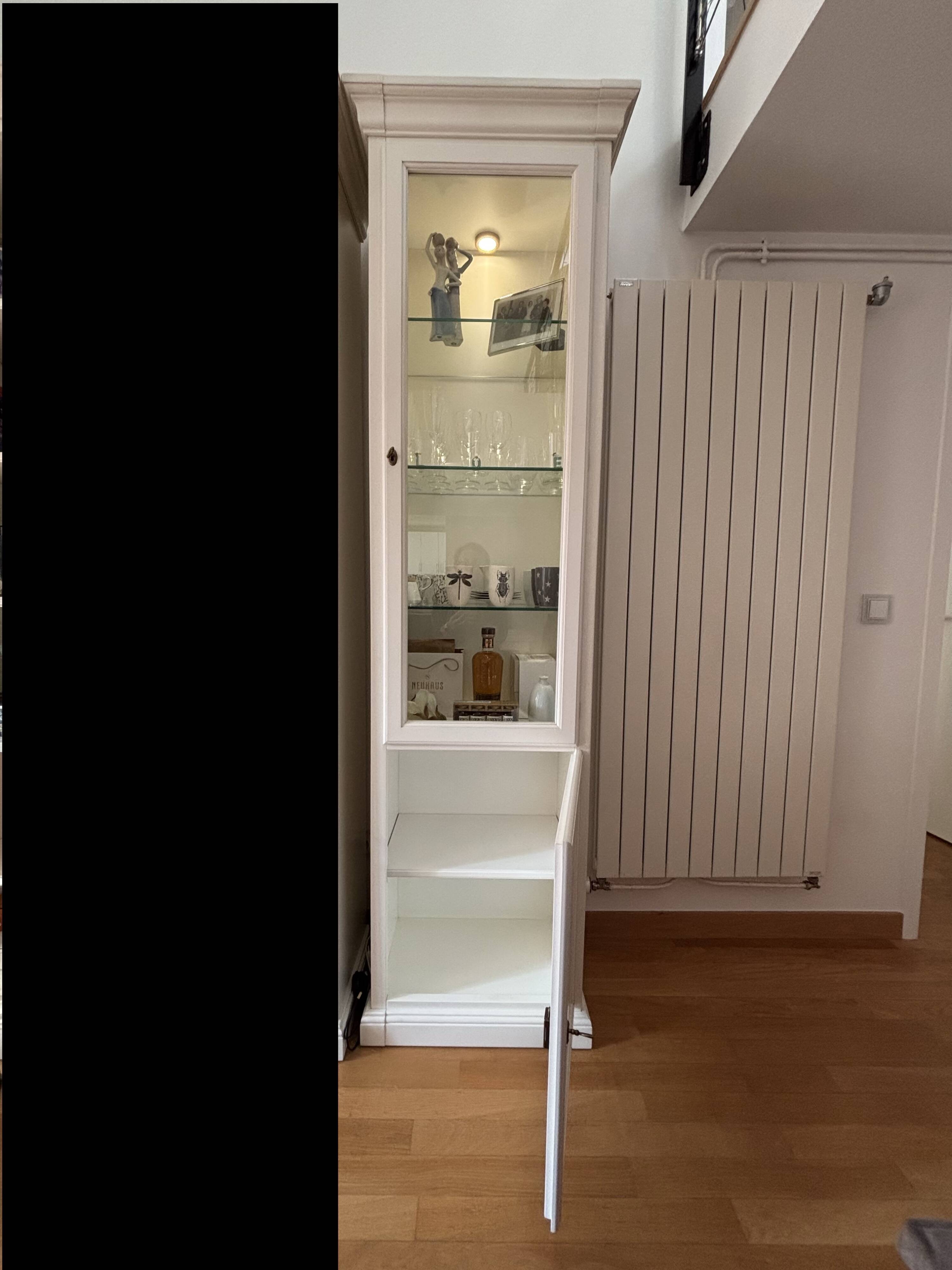 Vitrine artisanale italienne Selva — éclairage intégré
