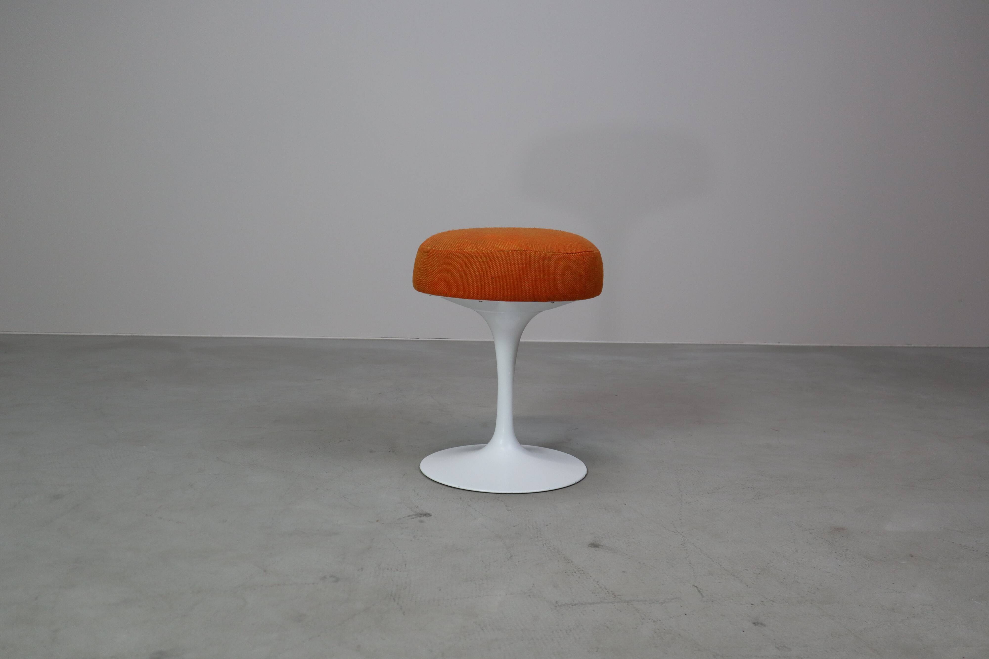 Pair of Eero Saarinen Tulip Stools for Knoll International