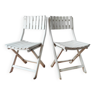 Pair of vintage 1960/70 folding wooden chairs