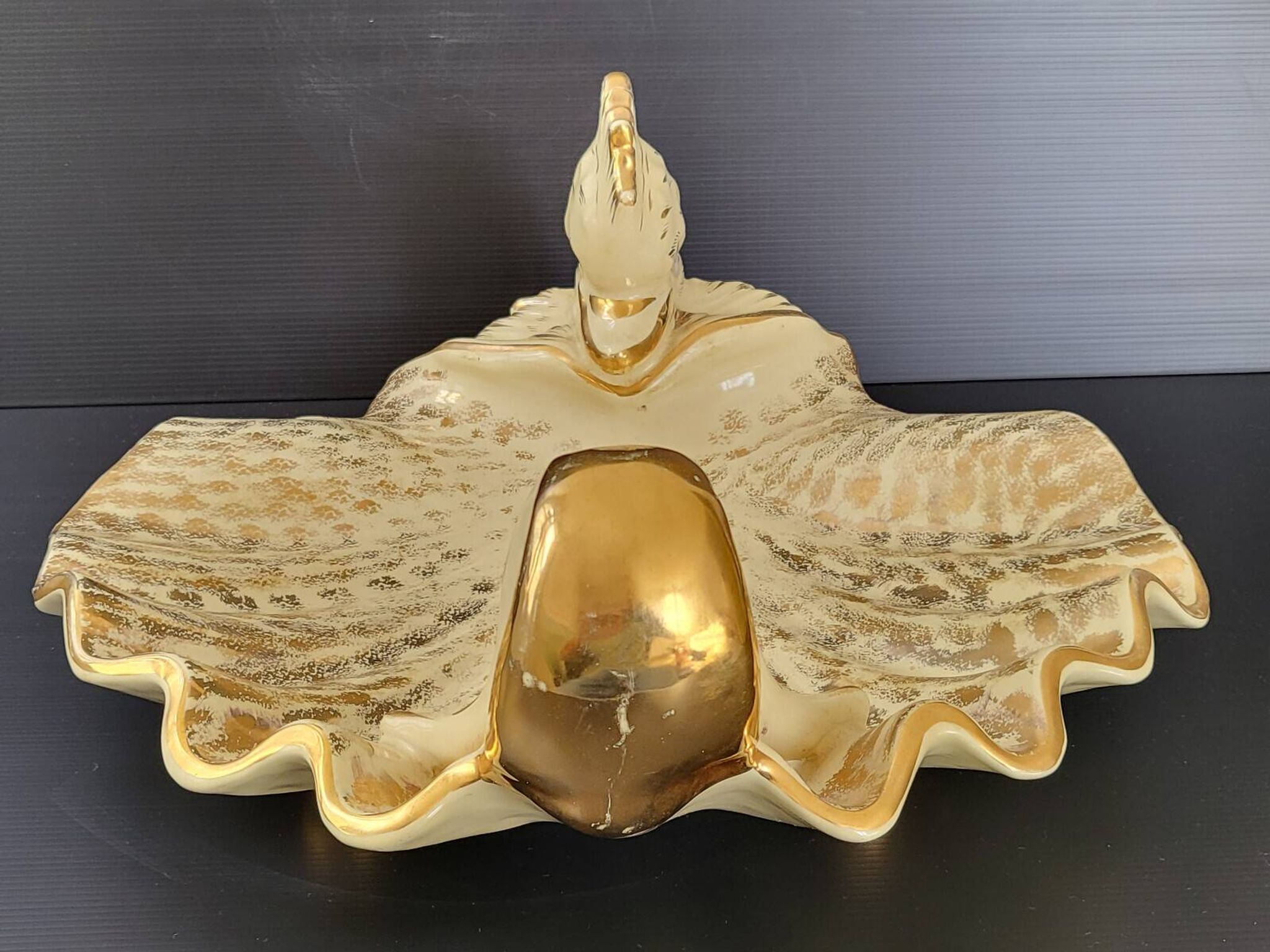 IMPORTANT ITALIAN CERAMIC FRUIT BOWL 1960 FISH UNDER SHELL
