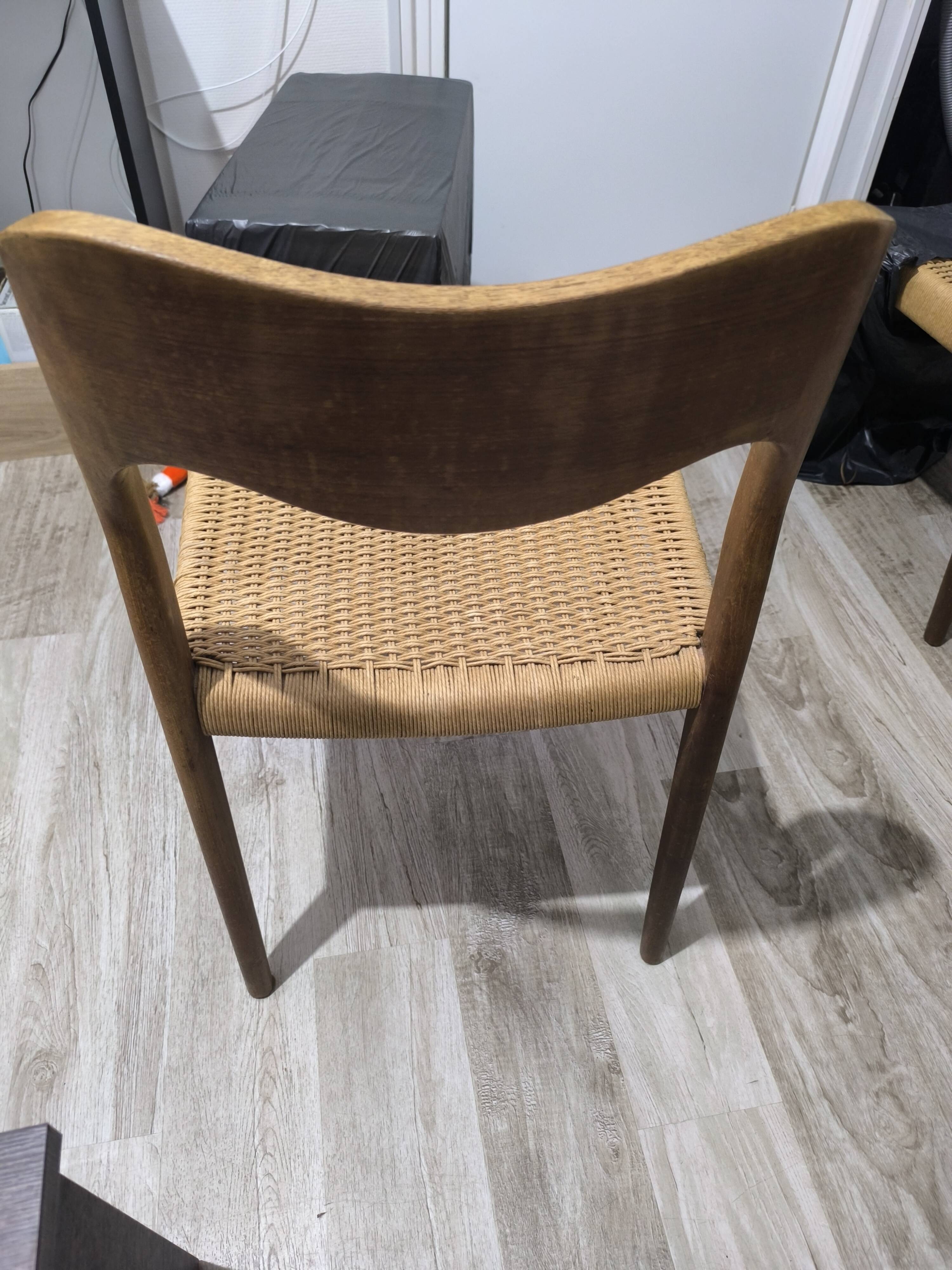 Lot de 4 chaises vintage Møller modèle 71