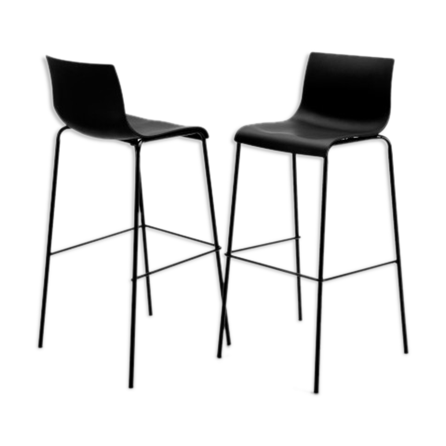 Lot de 2 tabourets de bar Made.com, modèle Piloti