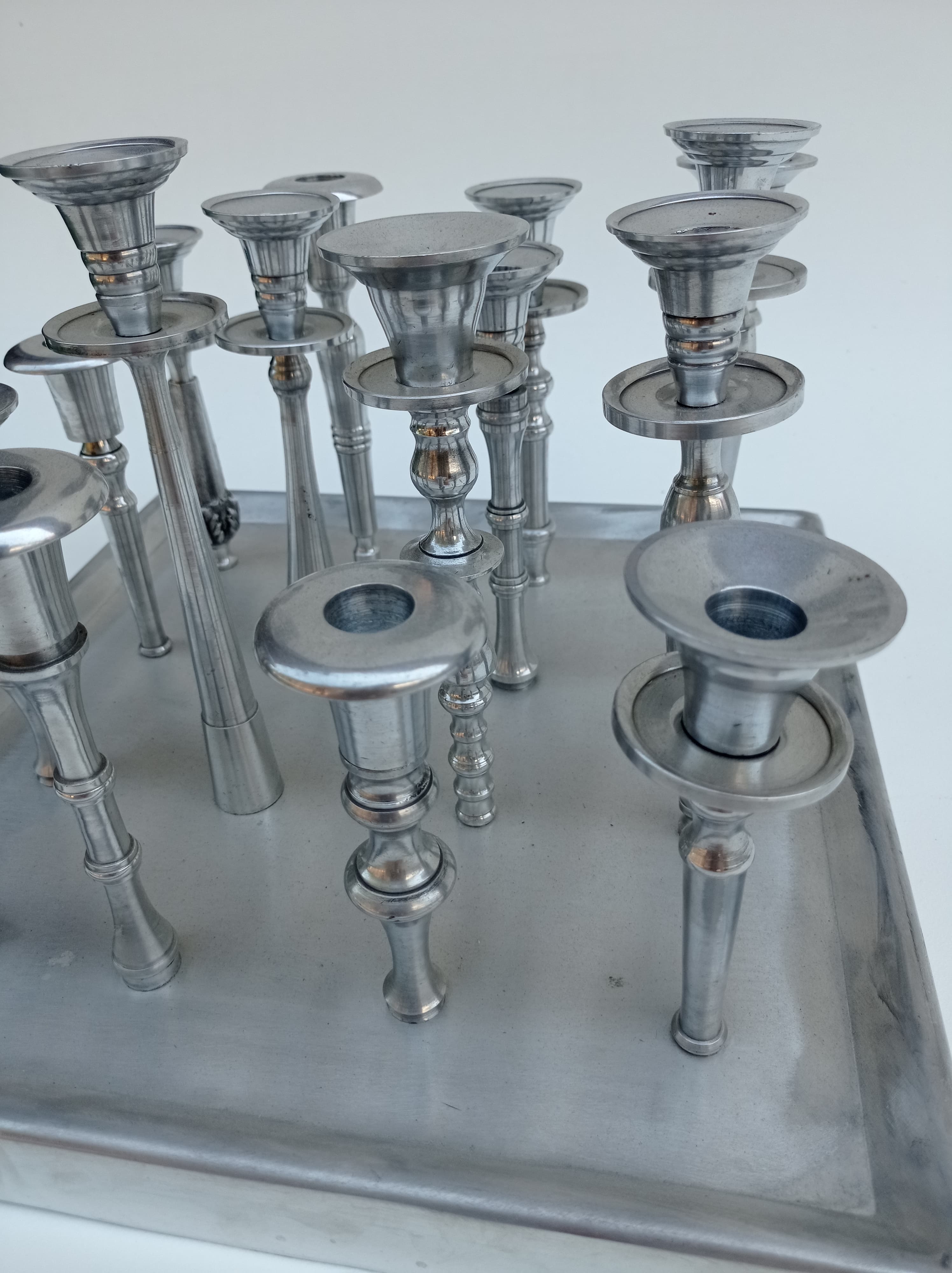 Chandelier en métal pour 16 bougies années 1980