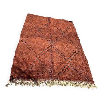 Tapis berbère beni ouraine à motifs marrons traditionnel 150/250 cm