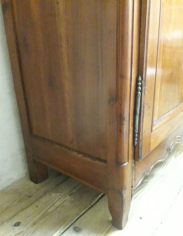Cherry cabinet XIX° Louis XV