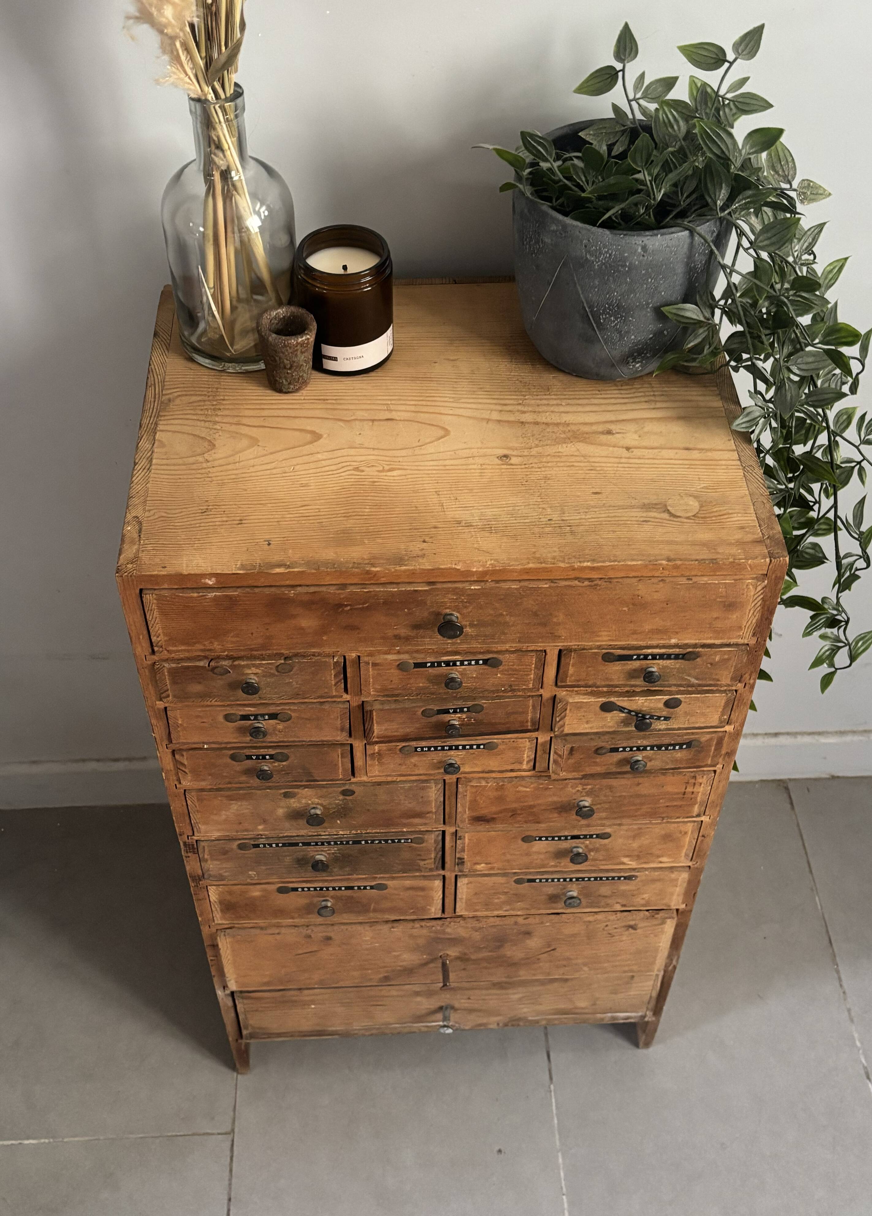 Petit meuble de métier vintage des années 60