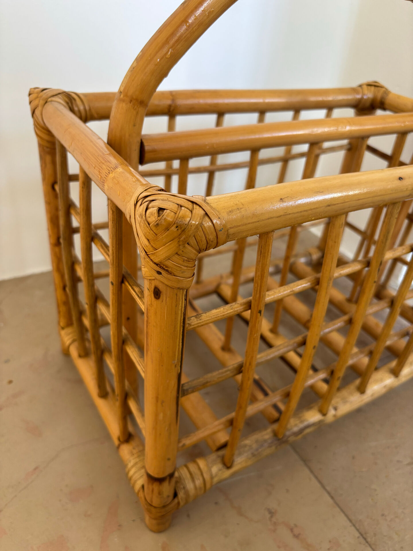 Magazine rack