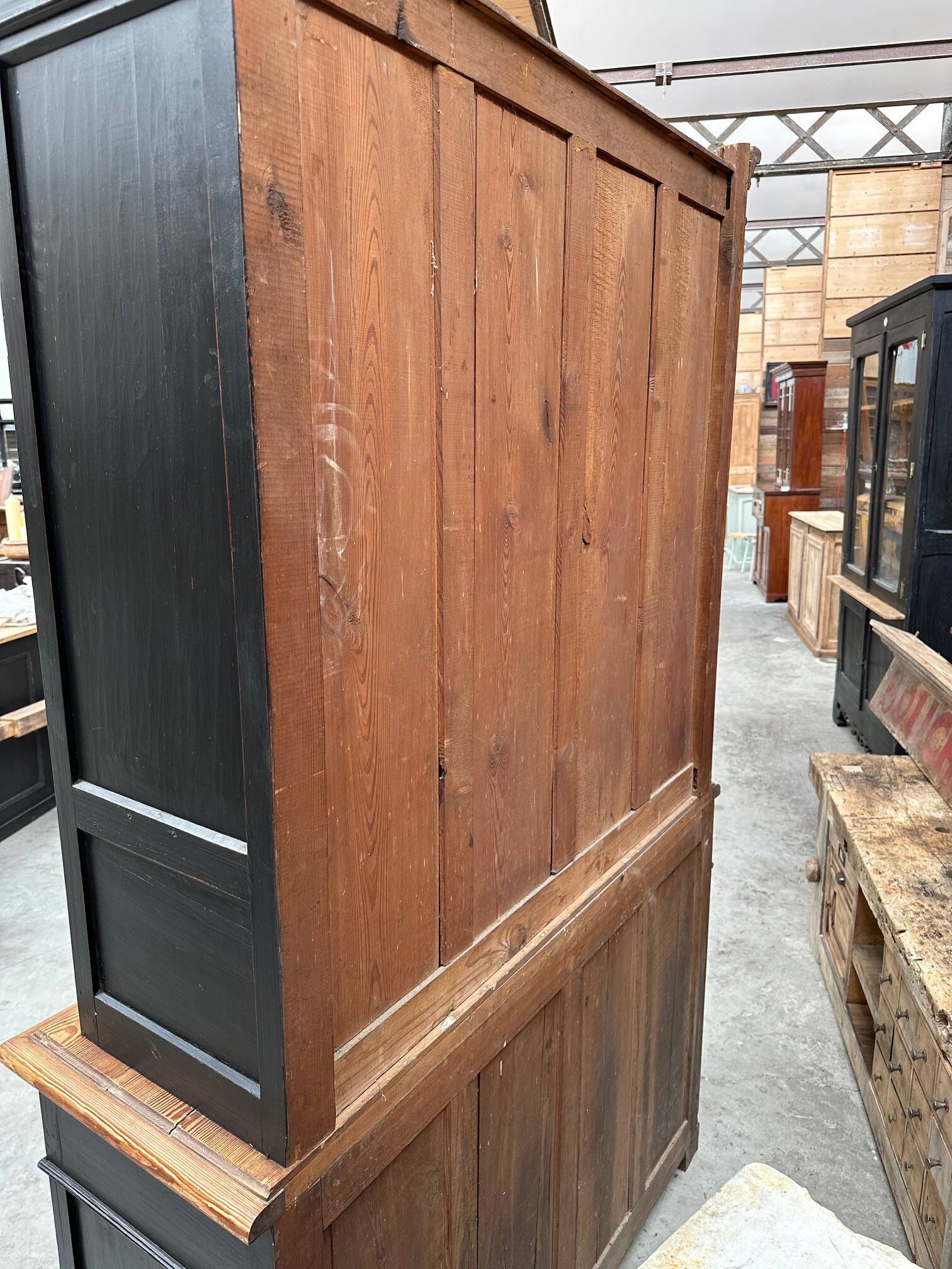 Early 20th century dresser