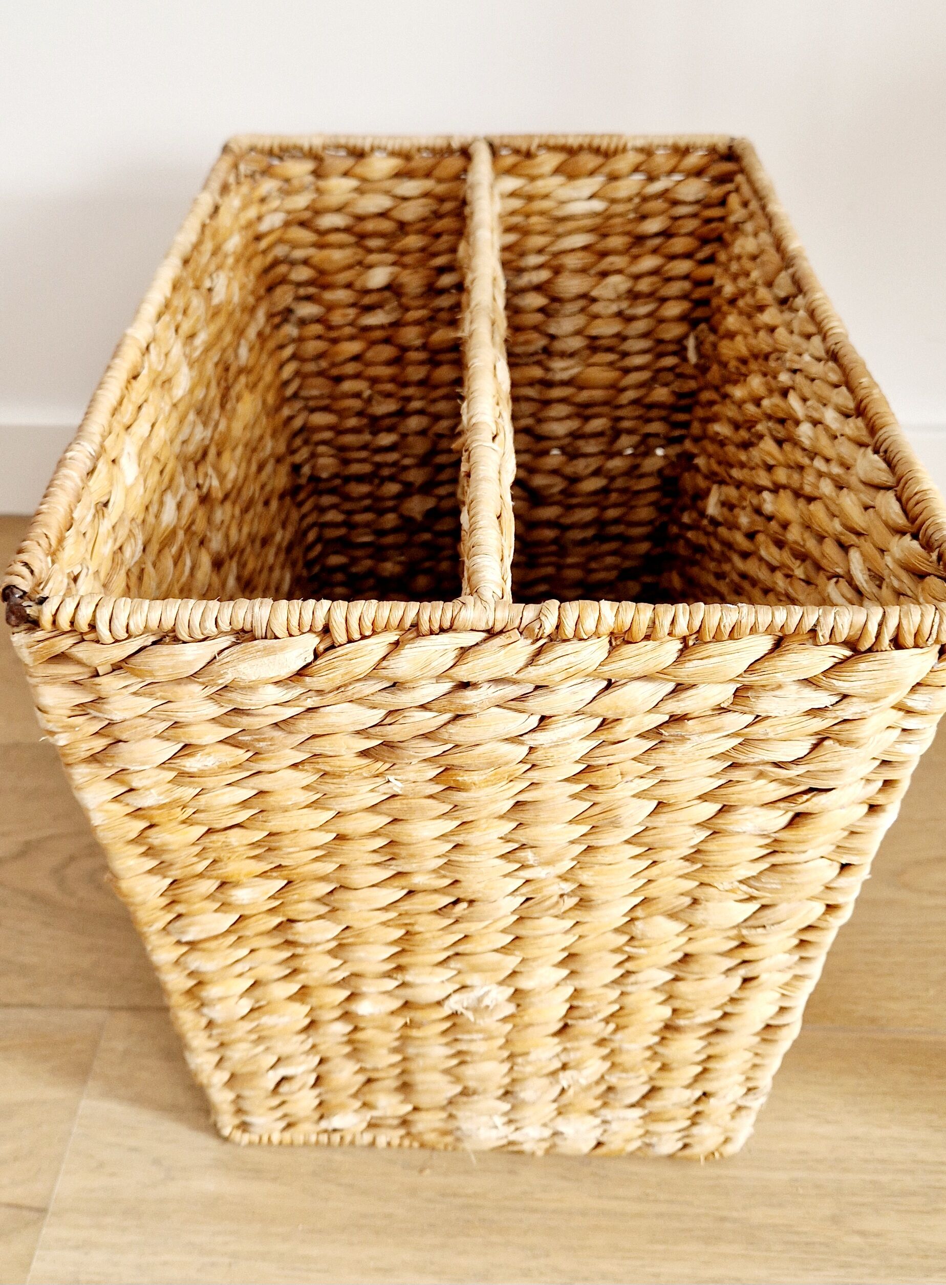 magazine holder in water hyacinth