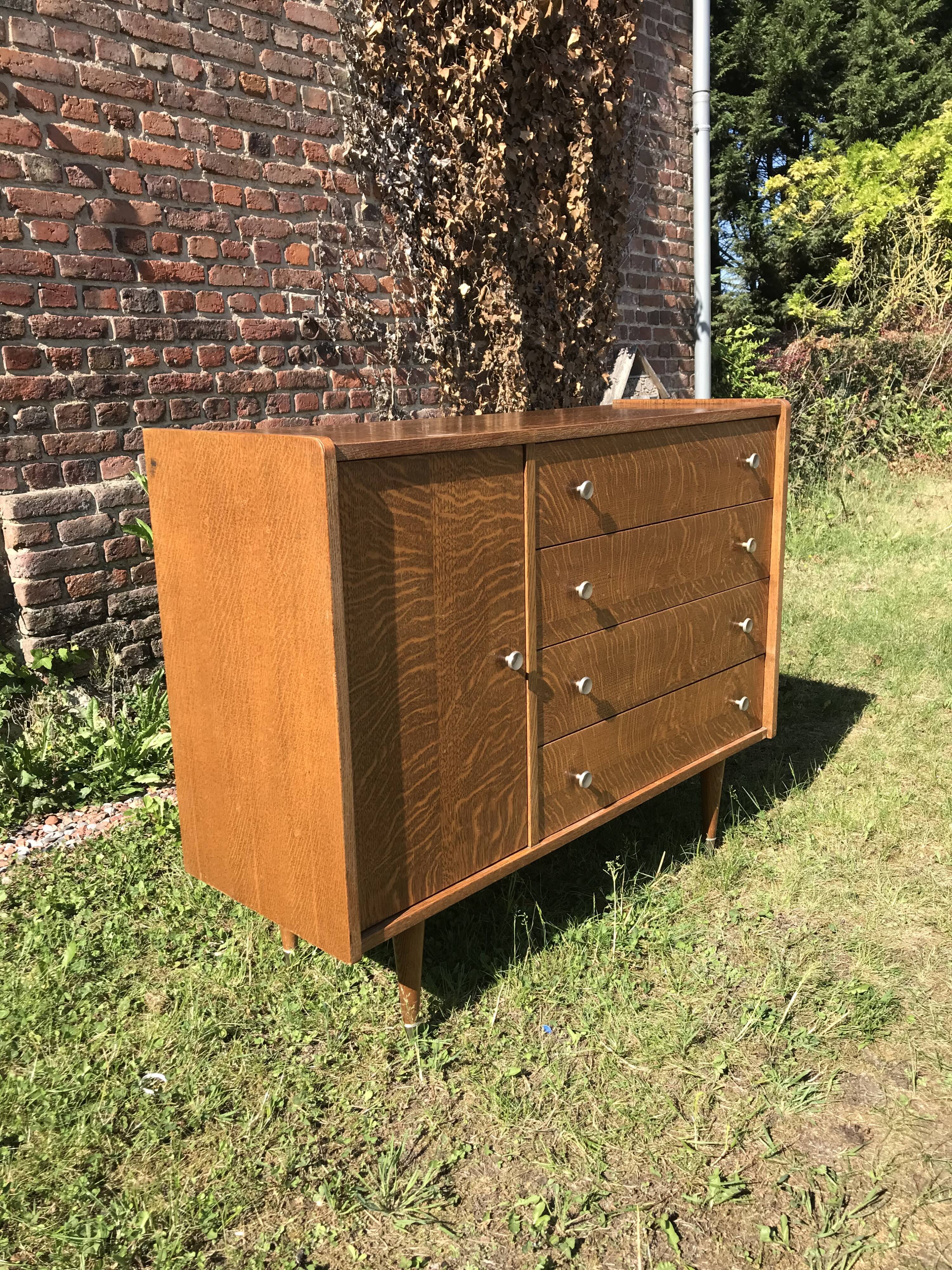 Vintage chest of drawers